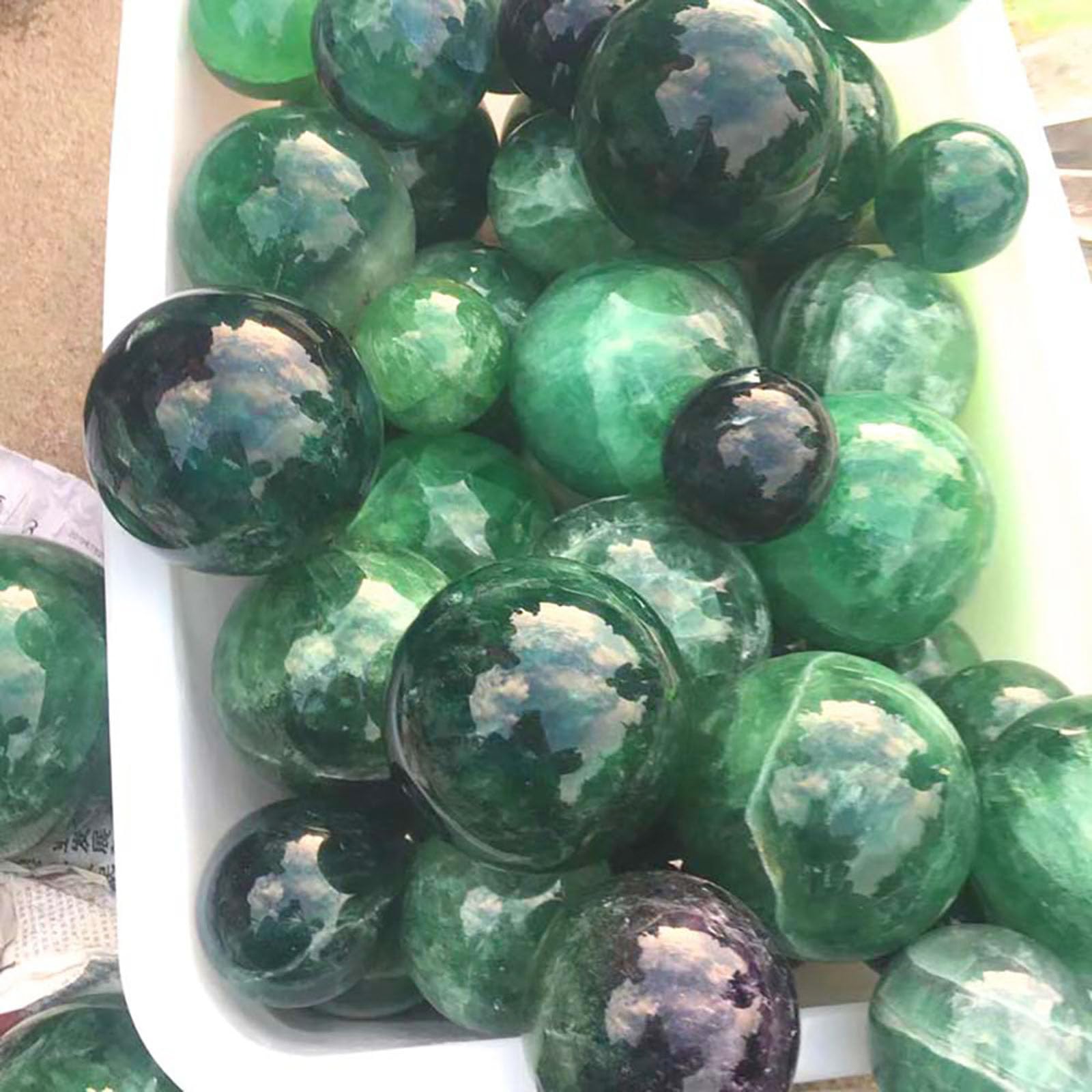 Adorno de Bola de Cristal de fluorita Verde, Escultura de orbe de Piedra de Cristal Feng Shui, Esfera Decorativa de Piedra Pulida de Escritorio para adivinación y decoración,50~60mm