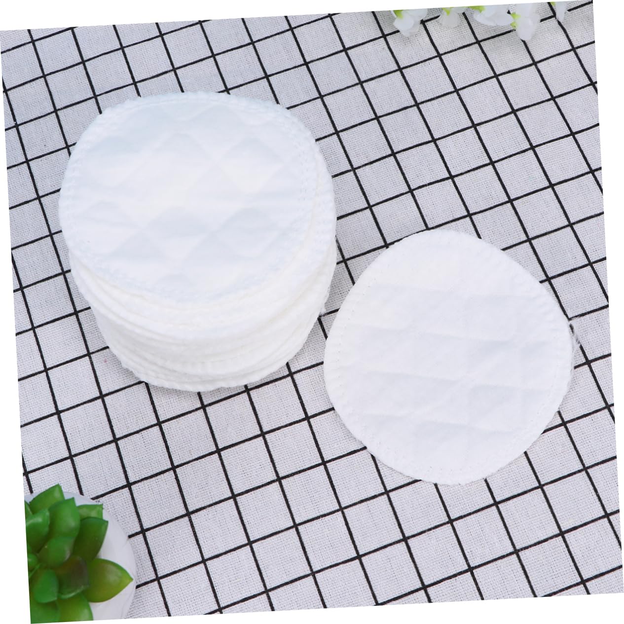 20pcs Washable Cotton Breastfeeding Pads Leakproof Nursing Pads for Women Ultra-Absorbent and Reusable Breast for Daily Use and Travel