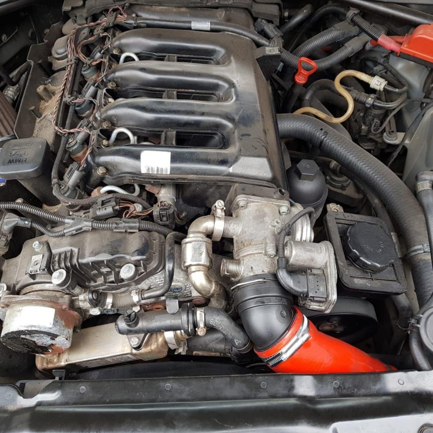 Silicone Intercooler Intake Turbo Hose for BMW 5-Series E60/E61 525d 530d 2003-2010 M57 D25/D30 3.0L Engine (black)