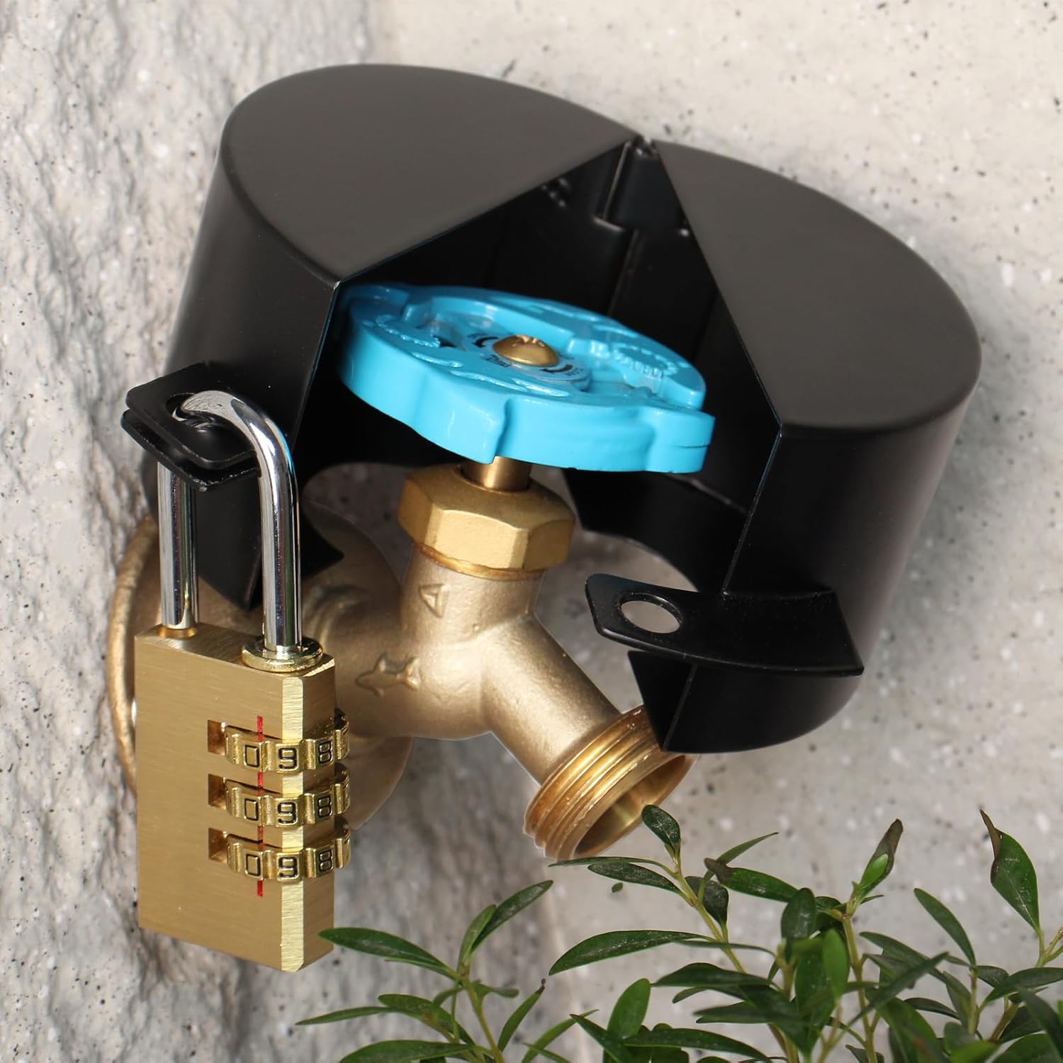 Faucet Locks Outdoor,Water Faucet Lock，Made of Metal Suitable for Garden Faucets,Hose Bib,Water Hose,Hose Spigot，Prevent Water Bandit(Black with Padlock)