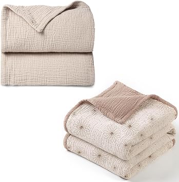 Lulu moon Muslin Quilt Blanket Ivory Muslin Quilt Blanket Sand Daisy