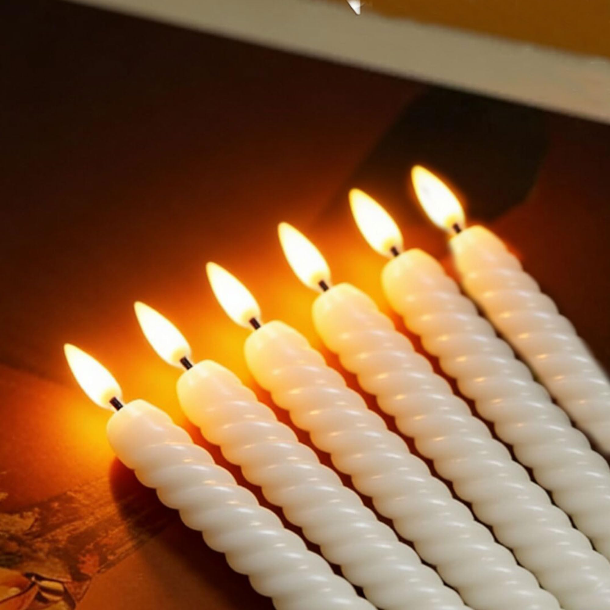 CANDLE CHOICE Candele coniche in vera cera senza fiamma, con timer a distanza, alte 24,4 cm, lunghe tremolanti, funzionamento a batteria, a LED, per cene, matrimoni, Halloween, decorazioni natalizie