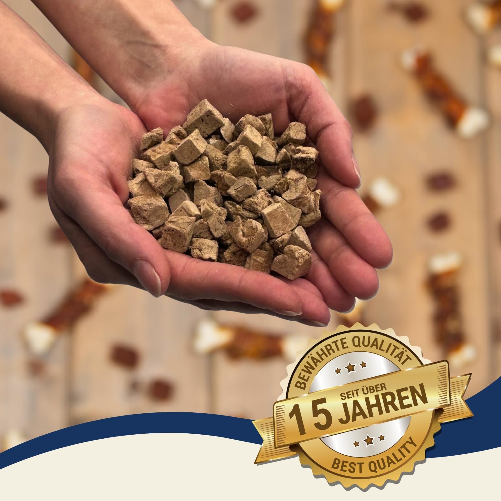 Lyra Pet® 1 kg (5 x 200 g) Katzensnack Mix gefriergetrocknet in 30 L Tonne | 5 Sorten mit Huhn, Ente & Katzengras - deal auch für Kitten & Senioren - Getreidefrei & proteinreich - Belohnung für Katzen