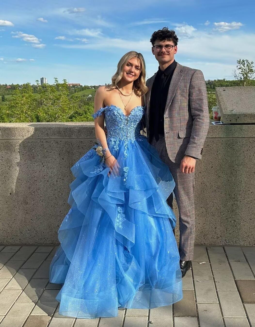 Off Shoulder Glitter Tulle Prom Dresses Ruffle Tiered Long Ball Gown Sweetheart Laces Appliques Princess Dress - Image 4