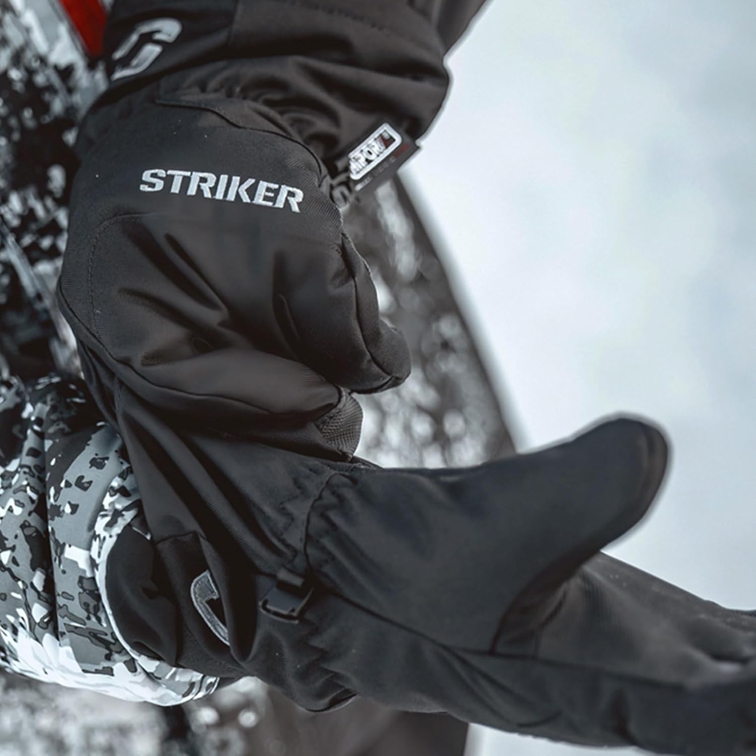 Striker Unisex Youth Avenger Durable Waterproof Breathable Fully Submersible Insulated Warm Outdoor Ice Fishing Gloves
