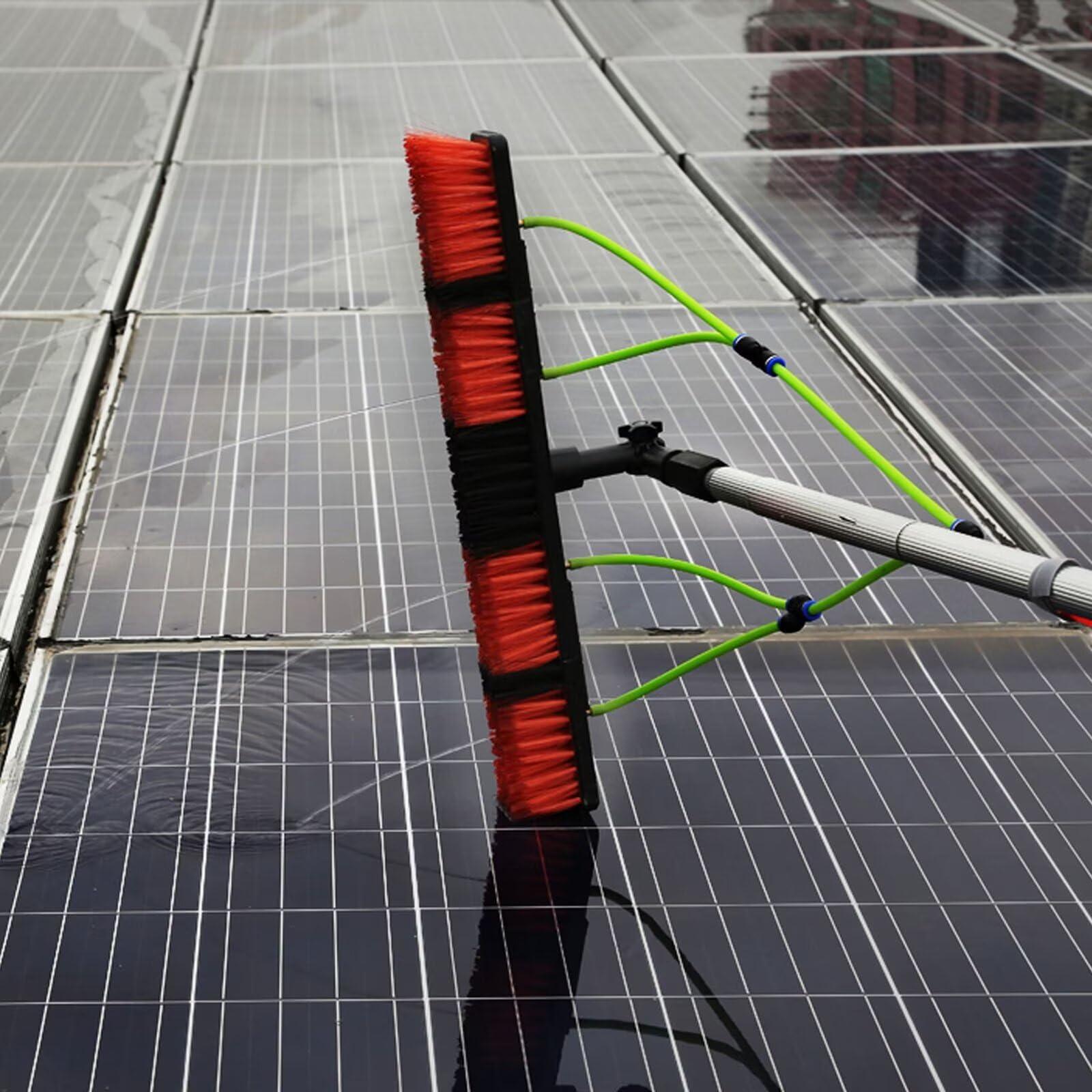 Cepillo de limpieza de paneles solares ajustable de 5 a 12 m y kit de poste de alimentación de agua, herramienta de limpieza de ventanas para un lavado eficiente de paneles solares y ventanas, cabezal