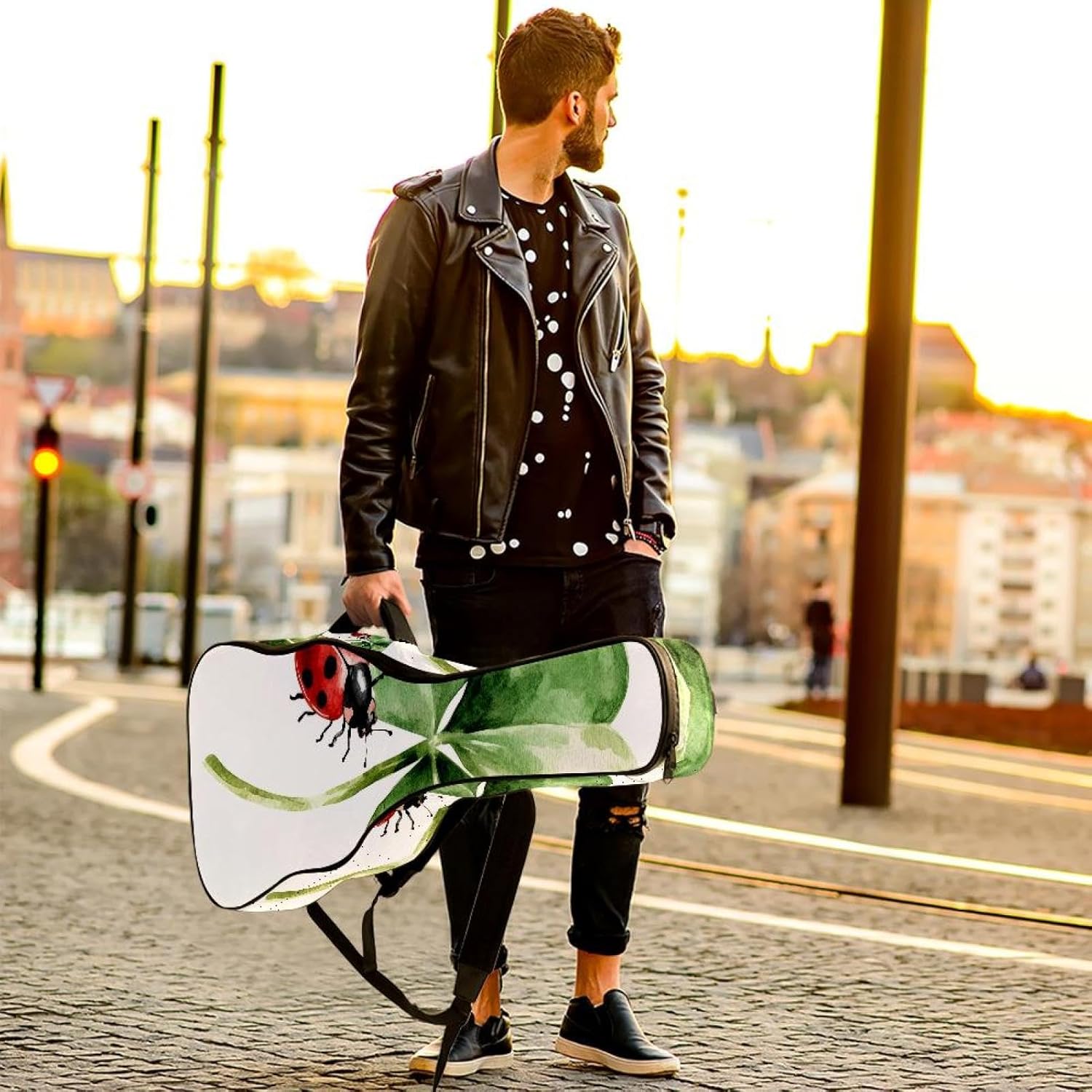 St Patrick Day Shamrock with Ladybug Acoustic Guitar Gig Bag, 1 cm Thick Padding Waterproof Guitar Bag Backpack for 40 41 42 Inch Electric Bass Classical Guitars