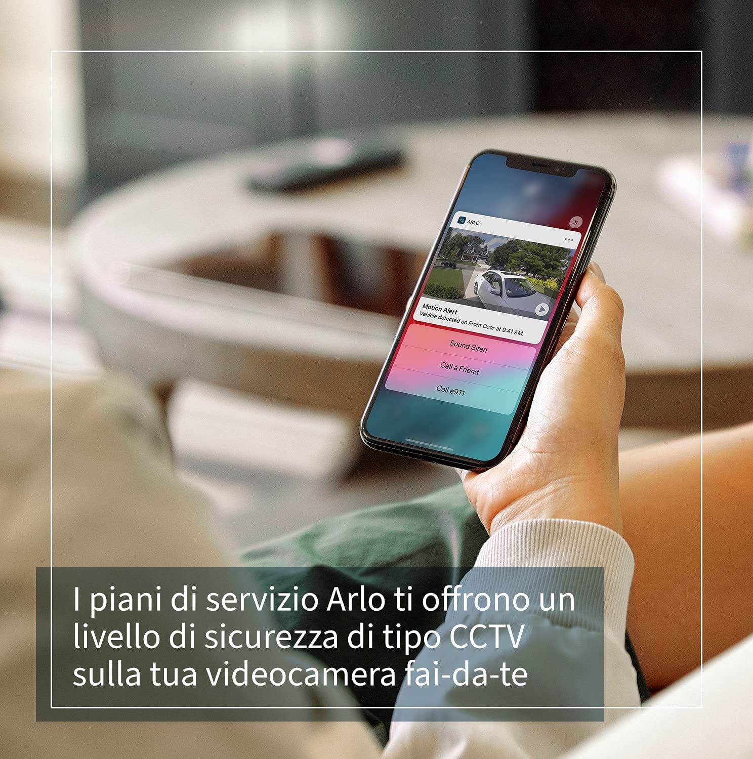 Arlo Essential Telecamera WiFi Esterno Senza Fili, Telecamera WiFi Interno, 1080p HD, Visione Notturna, Sirena, Allarme Casa, Sensore Di Movimento, Prova Inlcusa Arlo Secure, 3 Telecamere, Bianche