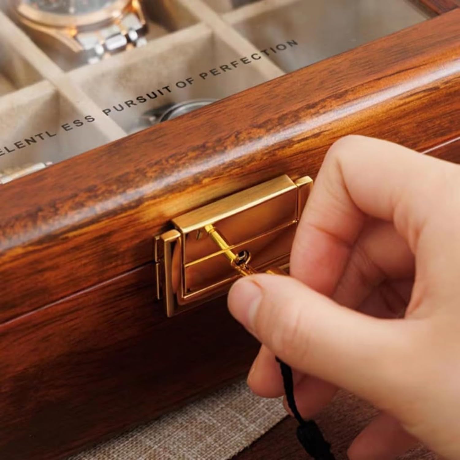 Porta Orologi in Legno Massello 8 Scomparti Vetro - Scrigno Custodia Organizer Regolabile con Coperchio Trasparente per Collezione, 8 Slot-Velluto marrone chiaro, Legno di teak dorato massiccio