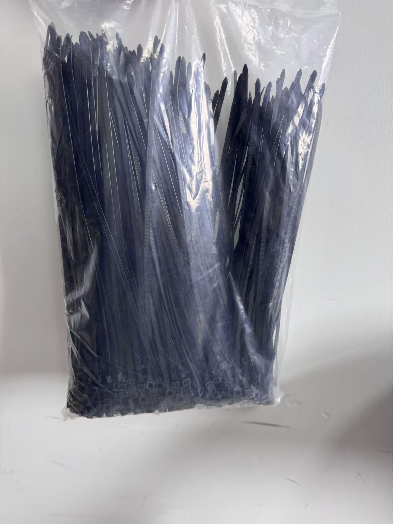 Confezione da 2000 fascette stringicavo nere, 300 mm x 3 mm, in nylon resistente, autobloccanti, resistenti ai raggi UV, per interni ed esterni