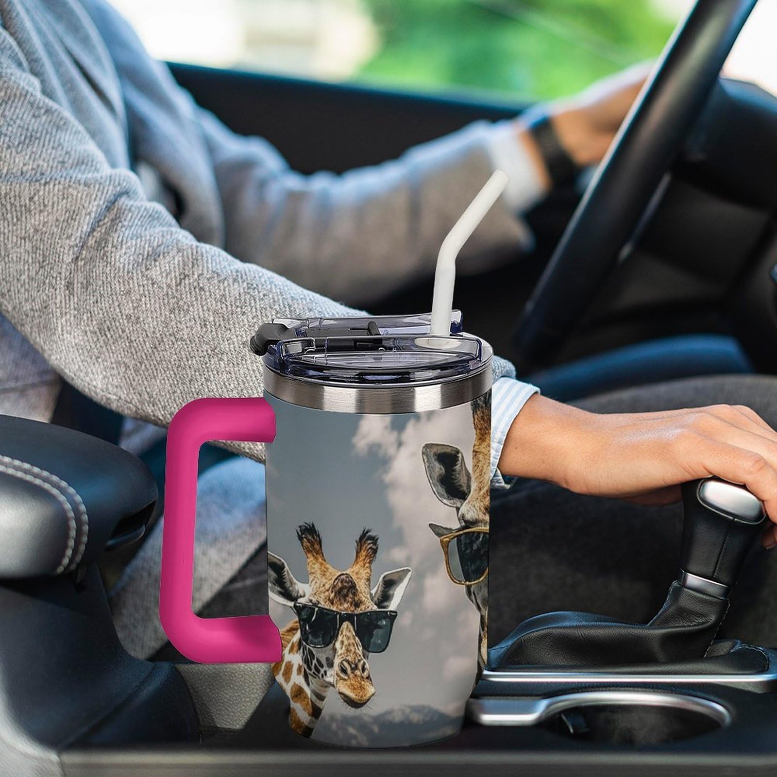 Autobecher aus 304 Edelstahl, Giraffen, mit Strohhalm und auslaufsicherem Deckel, großes Fassungsvermögen, vakuumisolierter Reisebecher für Auto-Becherhalter, 1,2 l
