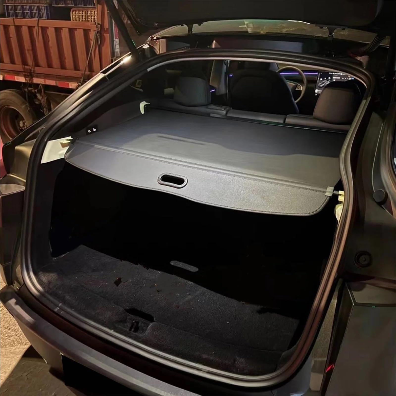 Plage Arrière pour Tesla pour Model Y Juniper 2025 2026 Couverture Chargement Rétractable Pare-Soleil Coffre Arrière Sécurité des Bagages(Carbon Style)