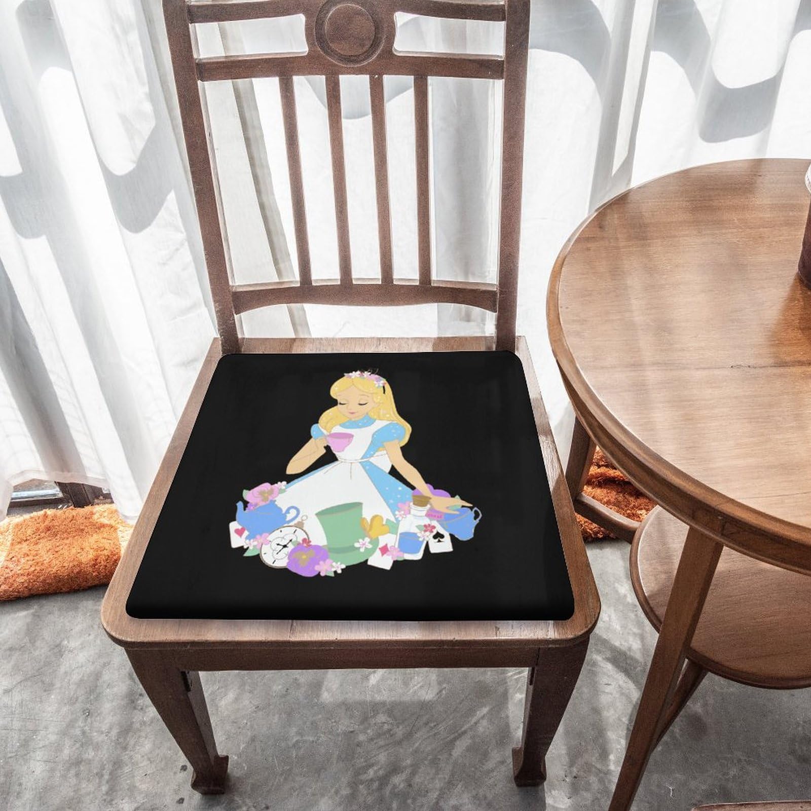 不思議の国のアリス　クッション　２個セット ヤングオイスターデザイン！東京ディズニーランド『ふしぎの国のアリス