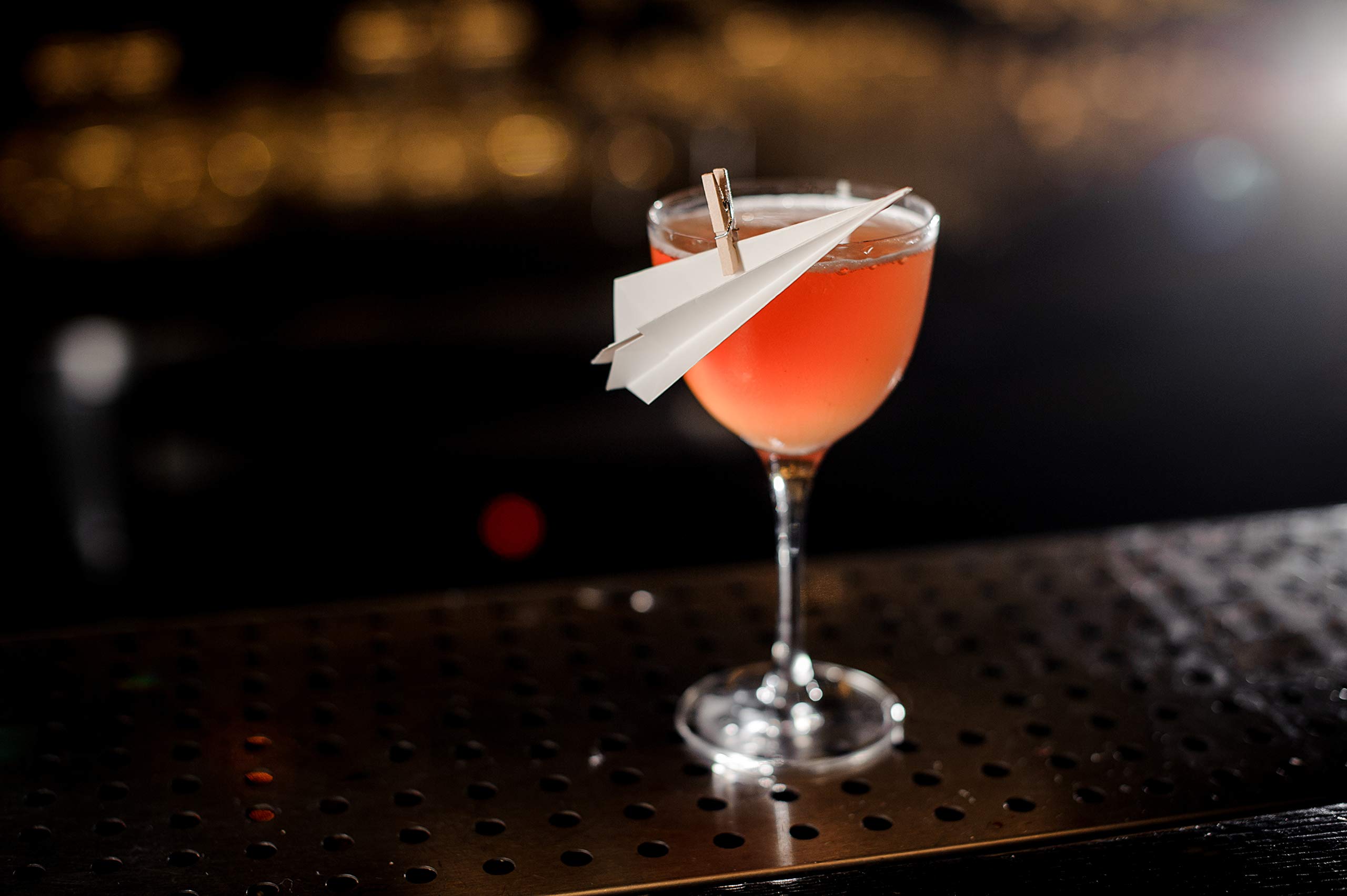 Set Di 4 Bicchieri Da Cocktail Nick & Nora VEMACITY – Vetro Art Déco A Coste Con Bordo Dorato, 144g, Per Negroni, Porto, Sherry, Coupé, Con Jigger E Cucchiaio