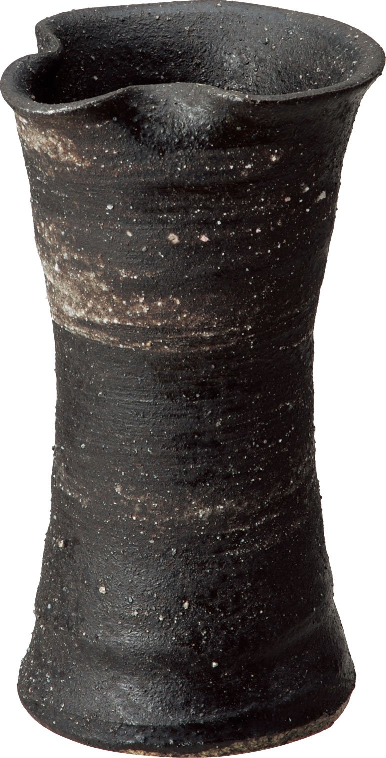 Amazon.co.jp: 信楽焼 花器 黒刷毛目花入 幅12.5x奥11.5x高さ21cm 513
