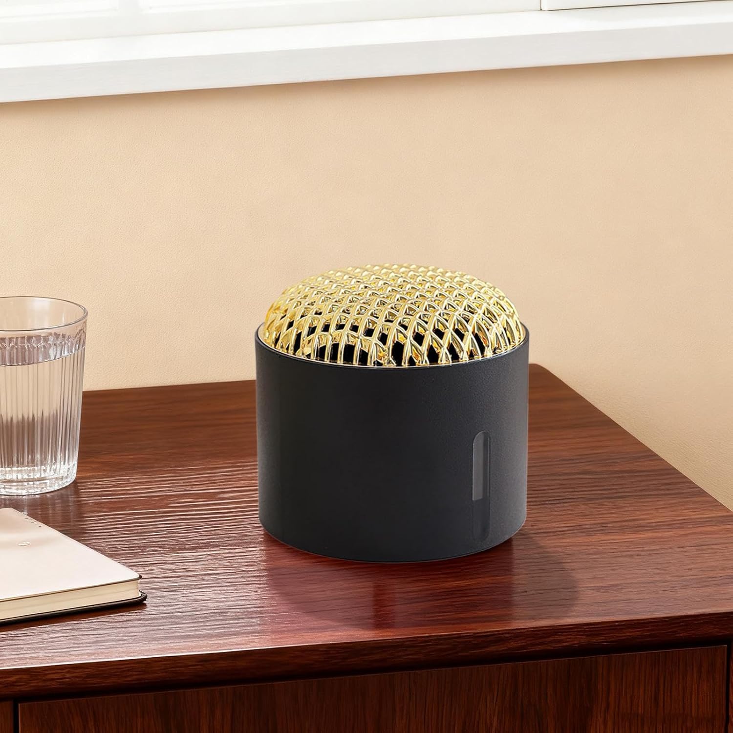Dehumidifier Absorbers Box, 10.5x9.5cm Moisture Absorbers ABS Material Portable Household Design for Closet, Wardrobe, Kitchen, Bathroom, Basement, Storage