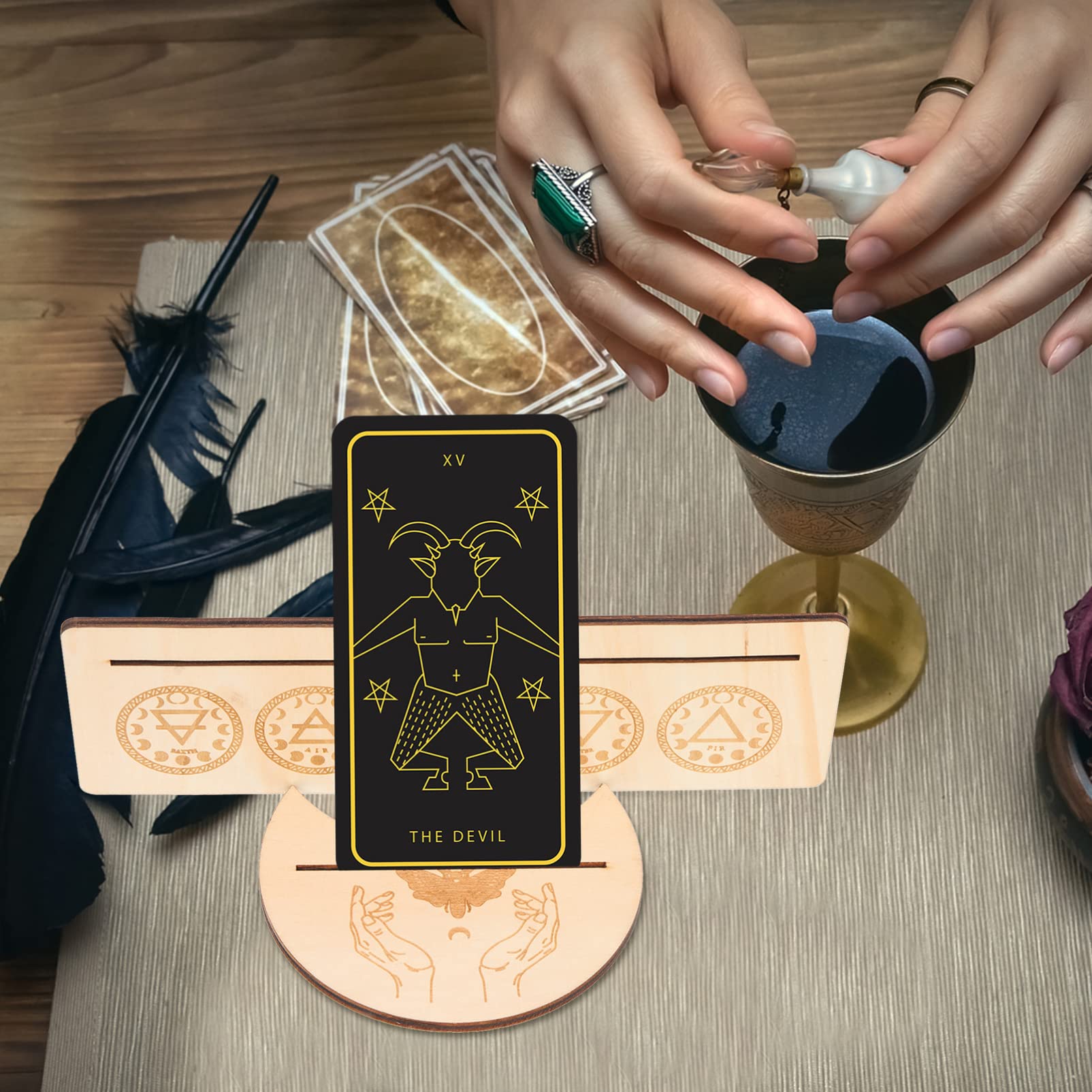 GORGECRAFT 4pcs Porte-Cartes de Tarot en Bois en Forme de Lune en Bois Présentoirs Faits à la Main pour Outils de Divination de Sorcière Majic Cérémonie Autel Décor, Modèle de Phase de