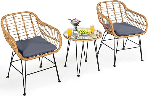 Tangkula Juego de 3 piezas de patio bistró, juego de conversación de ratán con 2 sillones acolchados y mesa de centro redonda de vidrio, juego de Tangkula Juego de 3 piezas de patio bistró, juego de conversación de ratán con 2 sillones acolchados y mesa de centro redonda de vidrio, juego de