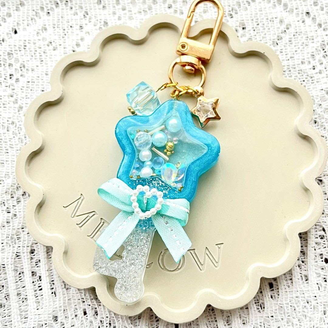 Amazon.co.jp: ラムネの鍵彡 ハンドメイド レジン シャカシャカ