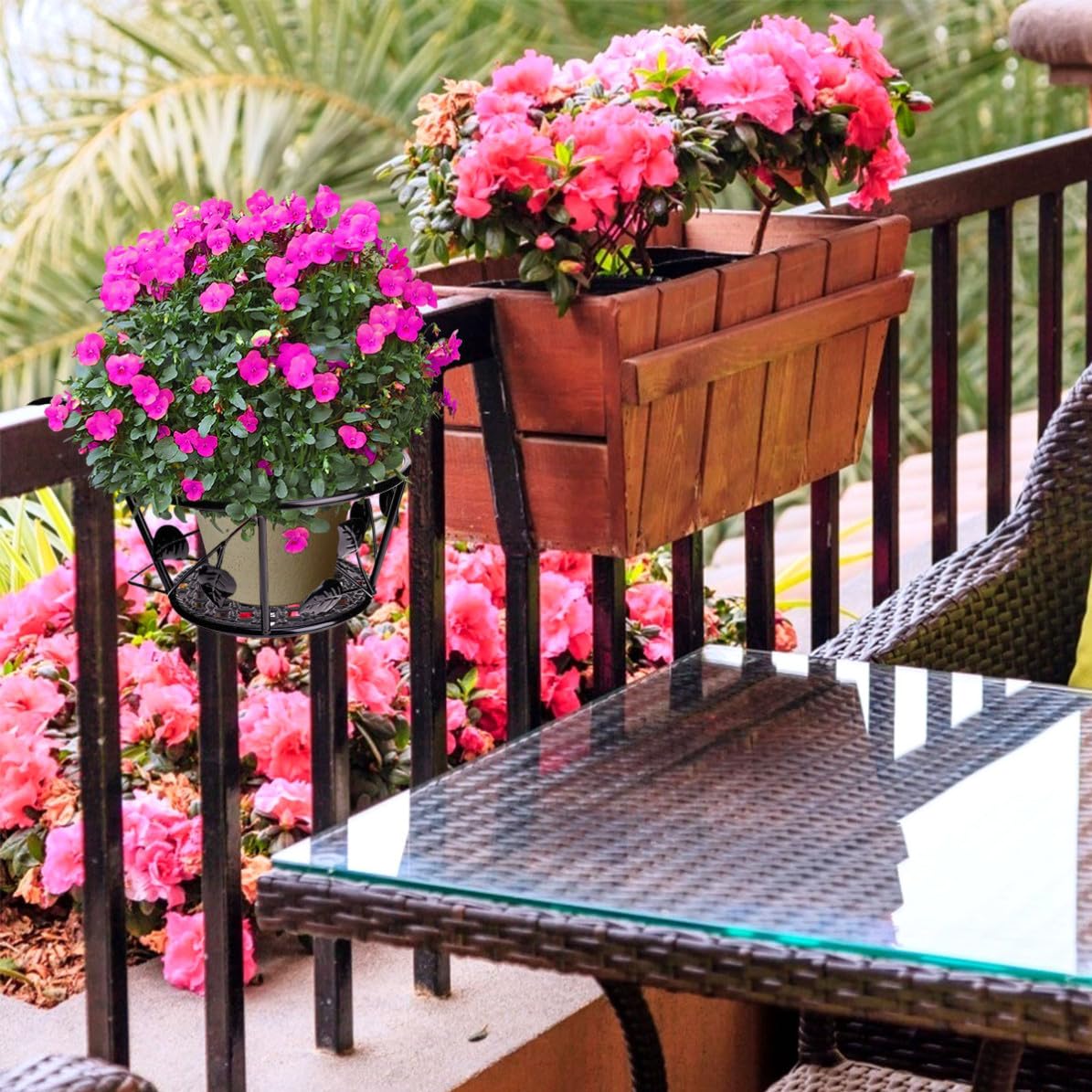 Soporte de Hierro para Macetas Colgantes en Balcón y Patio, Diseño Elegante y Práctico, Fácil Instalación y Ahorro de Espacio para Decoración de Jardín Exterior