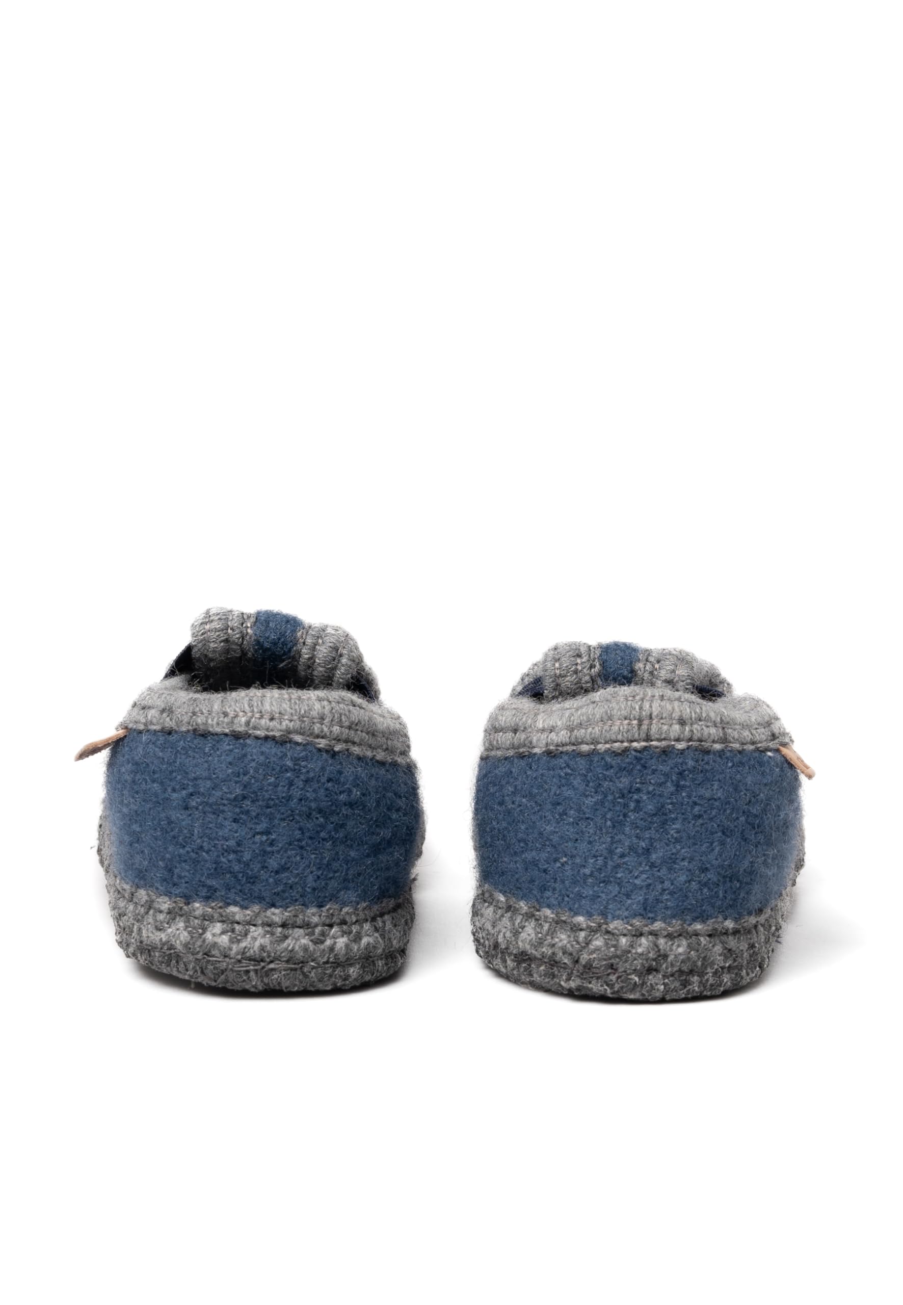Living Kitzbühel Modello a T con decorazione all'uncinetto – Pantofole morbide per bambini in lana – Traspirante e antiscivolo – Realizzato a mano in Europa