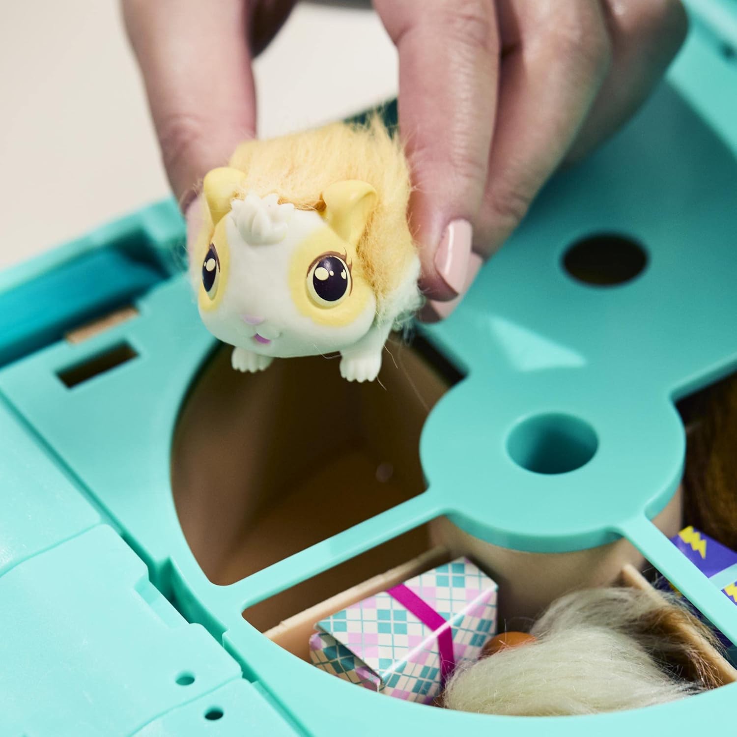Little Live Pets Mama Surprise, interaktives PlüschMeerschweinchen mit Geräuschen und Little Live Pets Mama Surprise, interaktives PlüschMeerschweinchen mit Geräuschen und