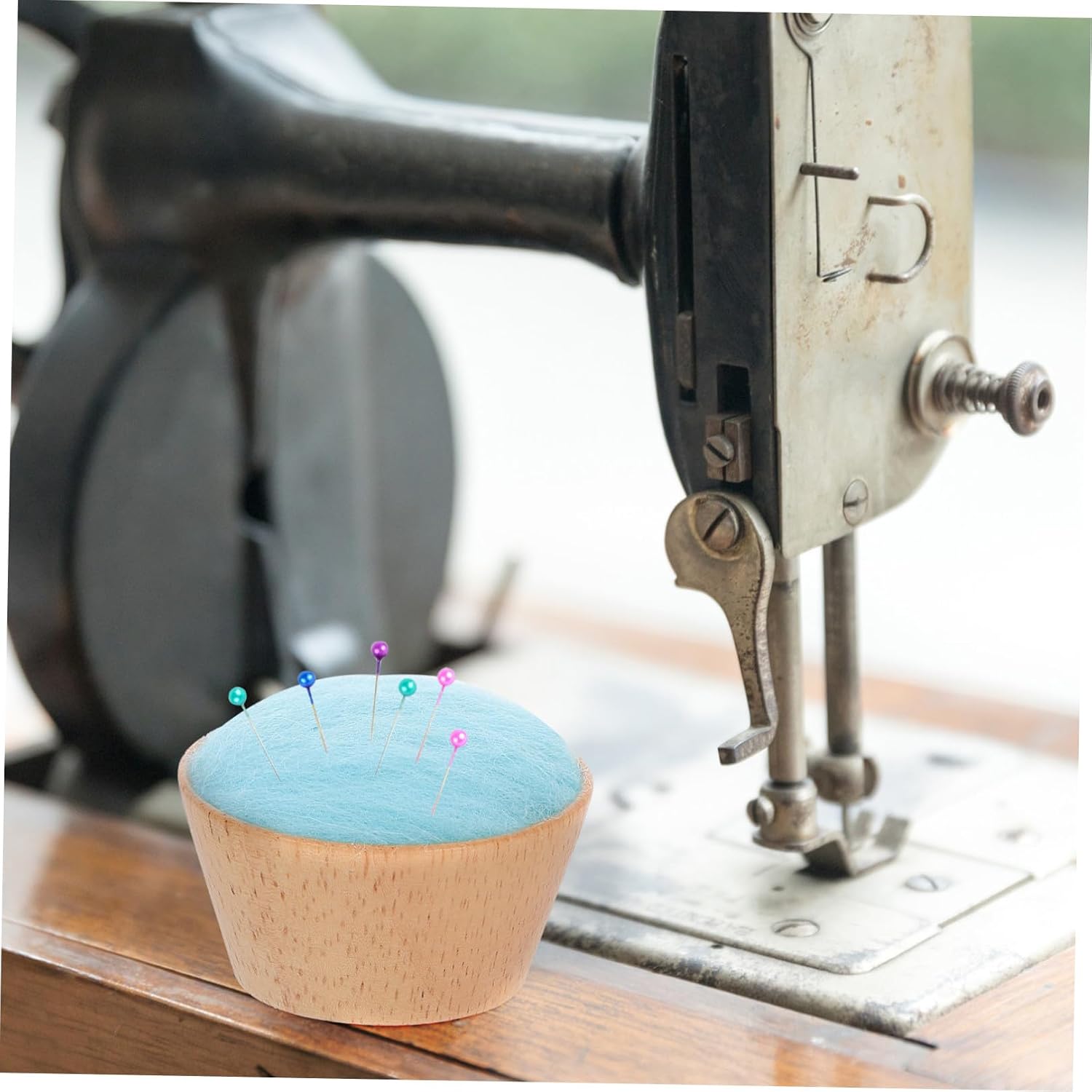 FRCOLOR Half-Round Wool Needle Pin Cushion with Wooden Base, Blue Sewing Pincushion for Embroidery and Needle Storage, Practical Handmade Pin Holder for Sewing Crafts