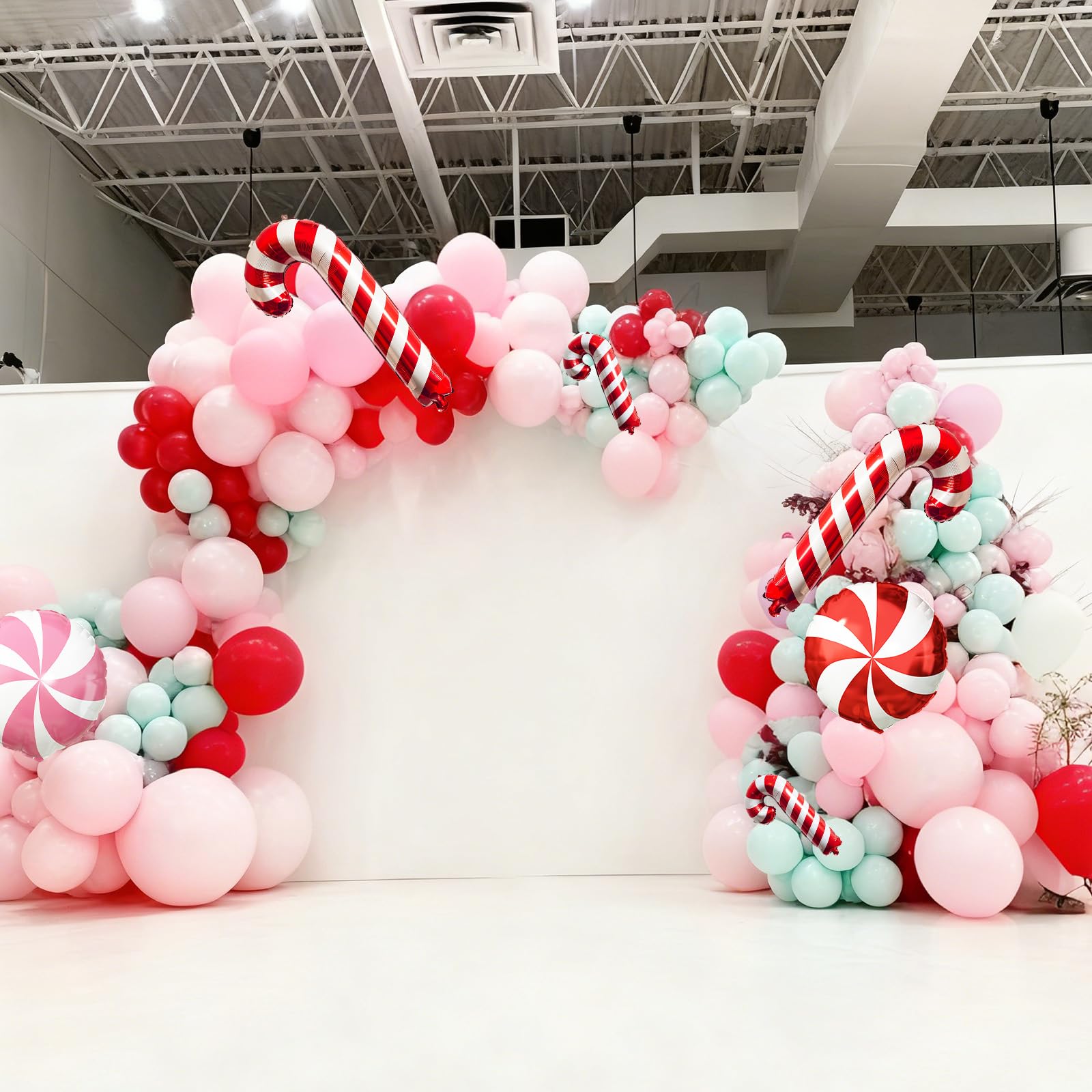 134Pcs Pastel Merry Christmas Balloon Arch Garland Kit - Image 4