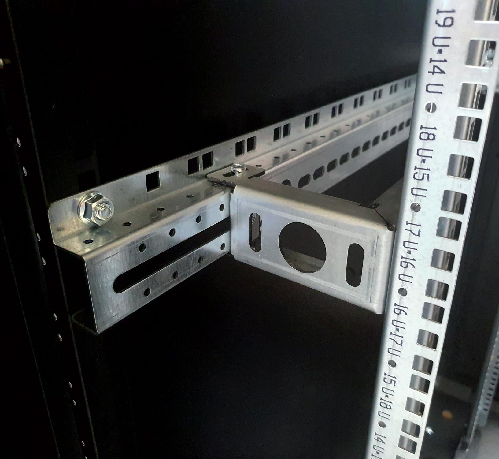 Techly Professional 364729 Bastidor Rack 19" 600x800 12 unidades Negro para debajo del escritorio Serie Evolution Negro