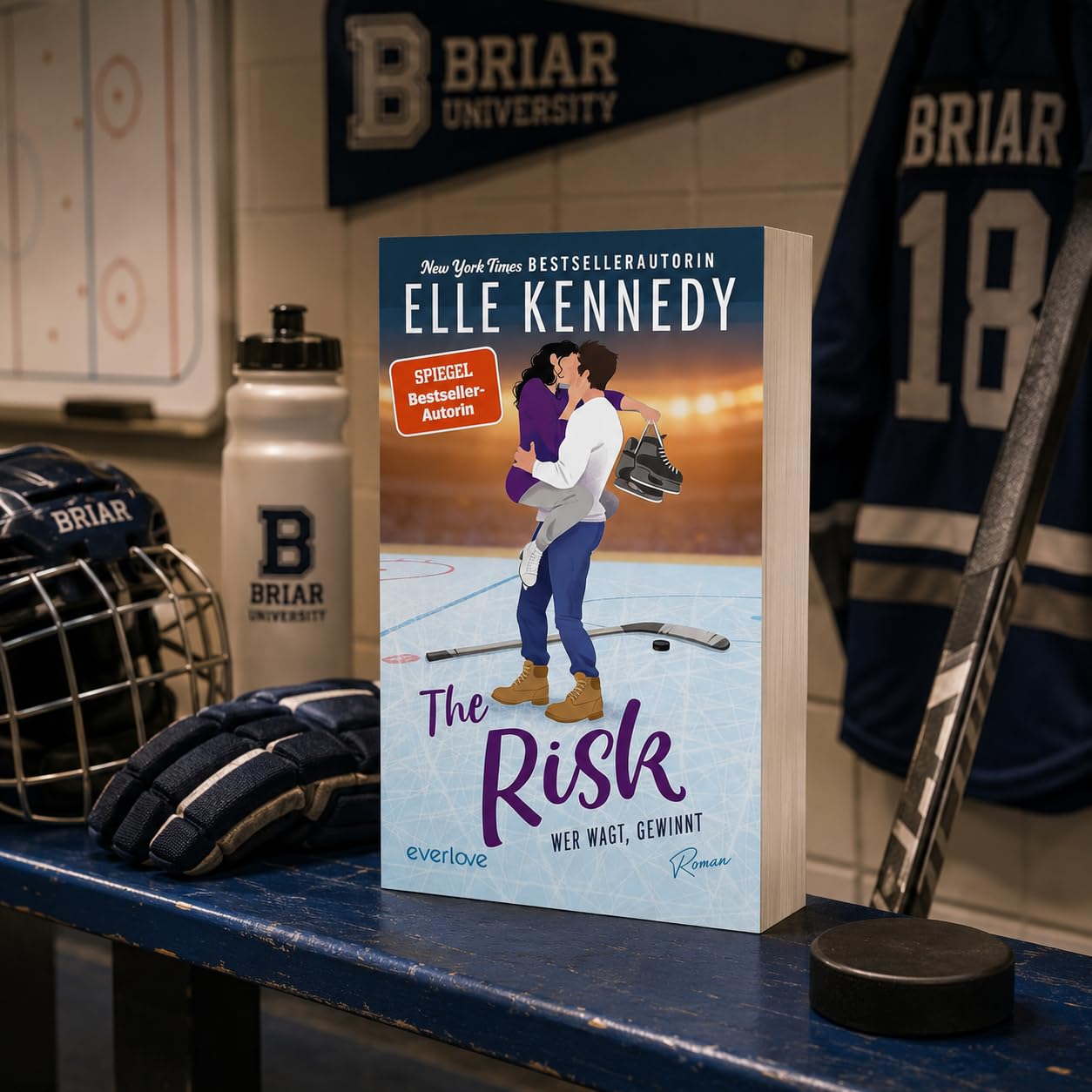 Elle Kennedy - Briar U Reihe Band 1-4 Buchset: The Chase, The Risk, The Play, The Dare - New Adult Romance Deutsch College Liebesroman Set - Hockey Roman Taschenbuch mit exklusivem Lesezeichen