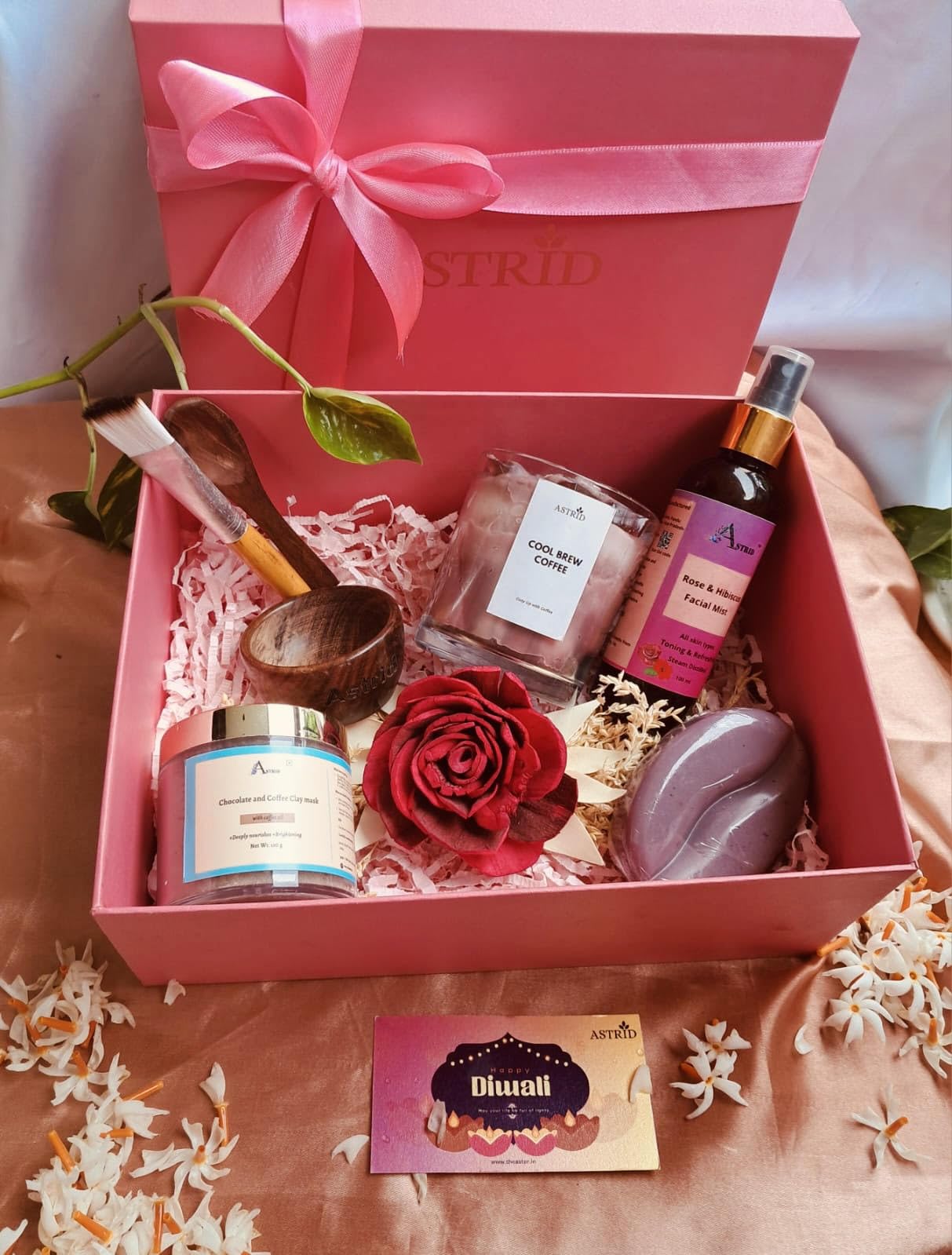 Aromatherapy Self-Care Festive Glow Gift Box by Astrid | Handmade Gifting | Hand made candles, Face and Body care "-image-24