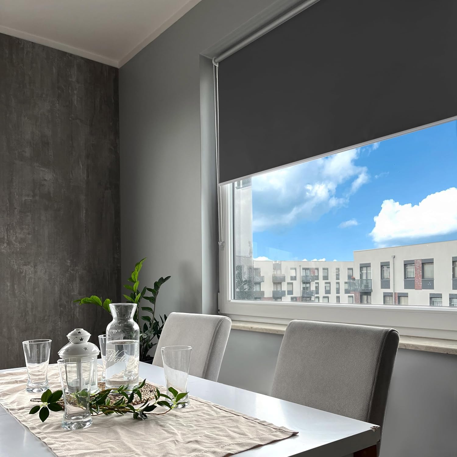 Rollmayer Verdunklungsrollo mit Bohren Thermo Graphit 150x150 cm BxH | Thermorollo Seitenzugrollo Thermo Rollo fur Fenster und Tur