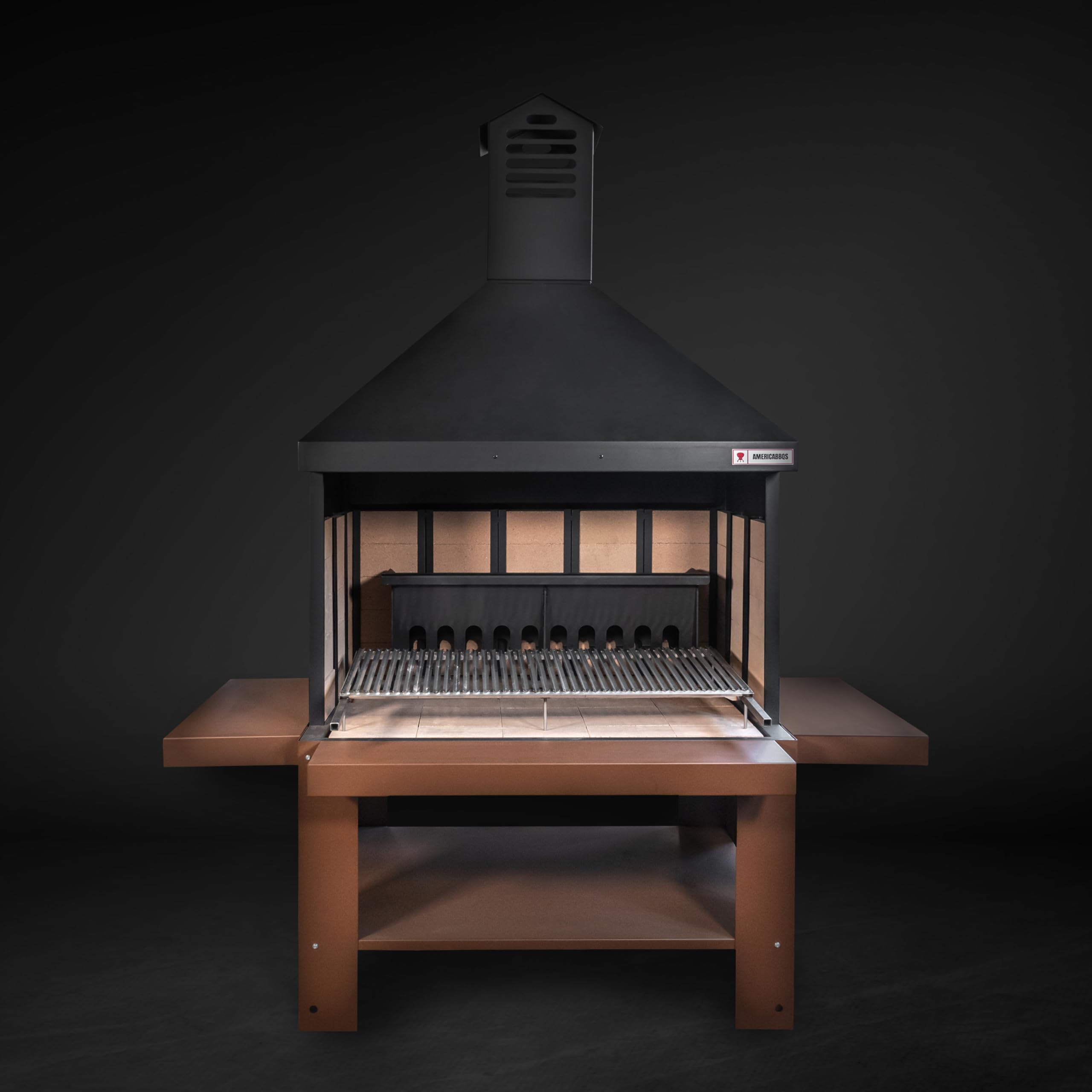 STUFE A PELLET ITALIA - "Etna" Barbecue a Legna da Esterno in Acciaio Verniciato, Colore Nero Opaco e Interno in Pietra Refrattaria, Design e Qualità Made in Italy, Ripiani porta Oggetti