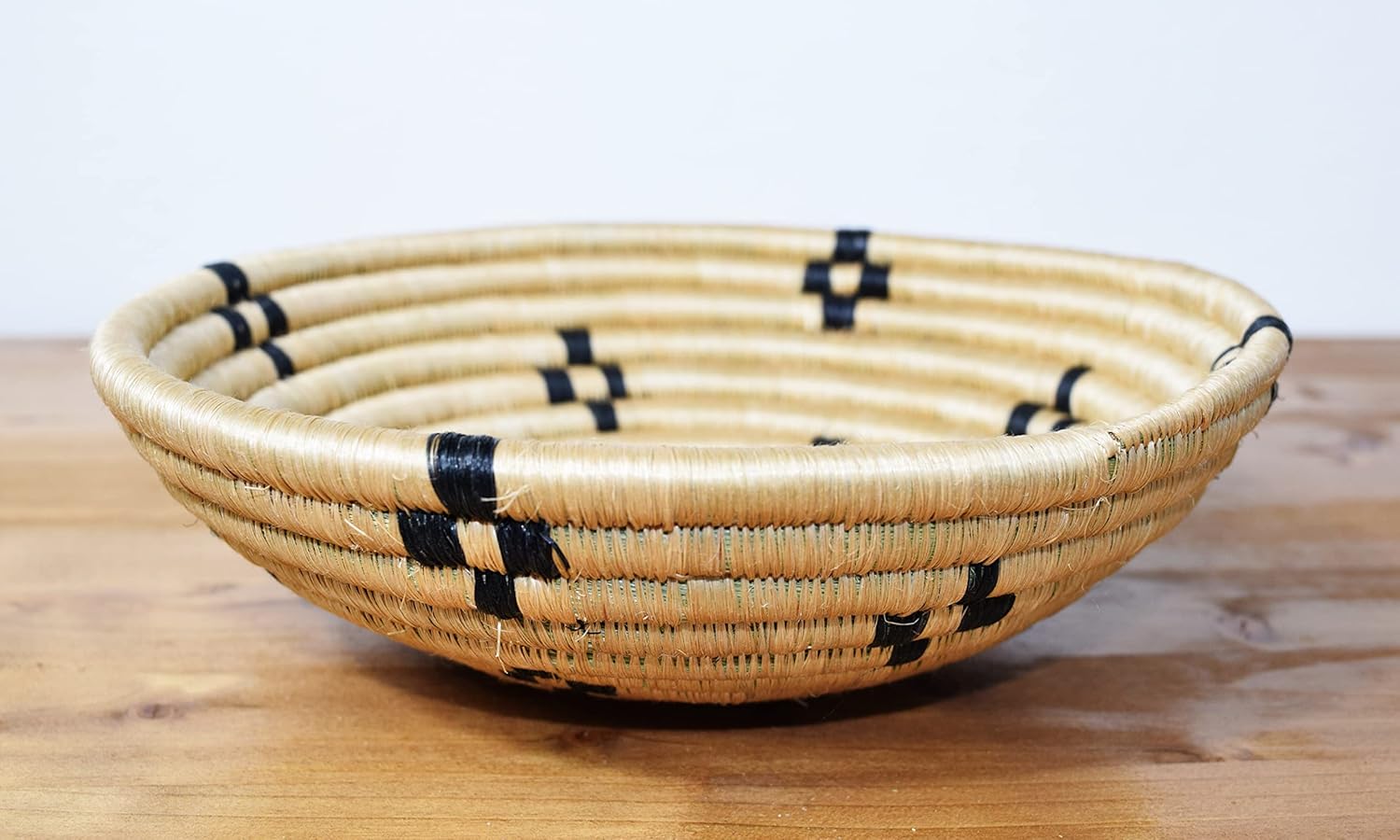 Handmade African Rwanda Sisal Sweetgrass Basket - 8 Inch Wall Art Hanging Bowl, Tan Black SRB162, Fair Trade