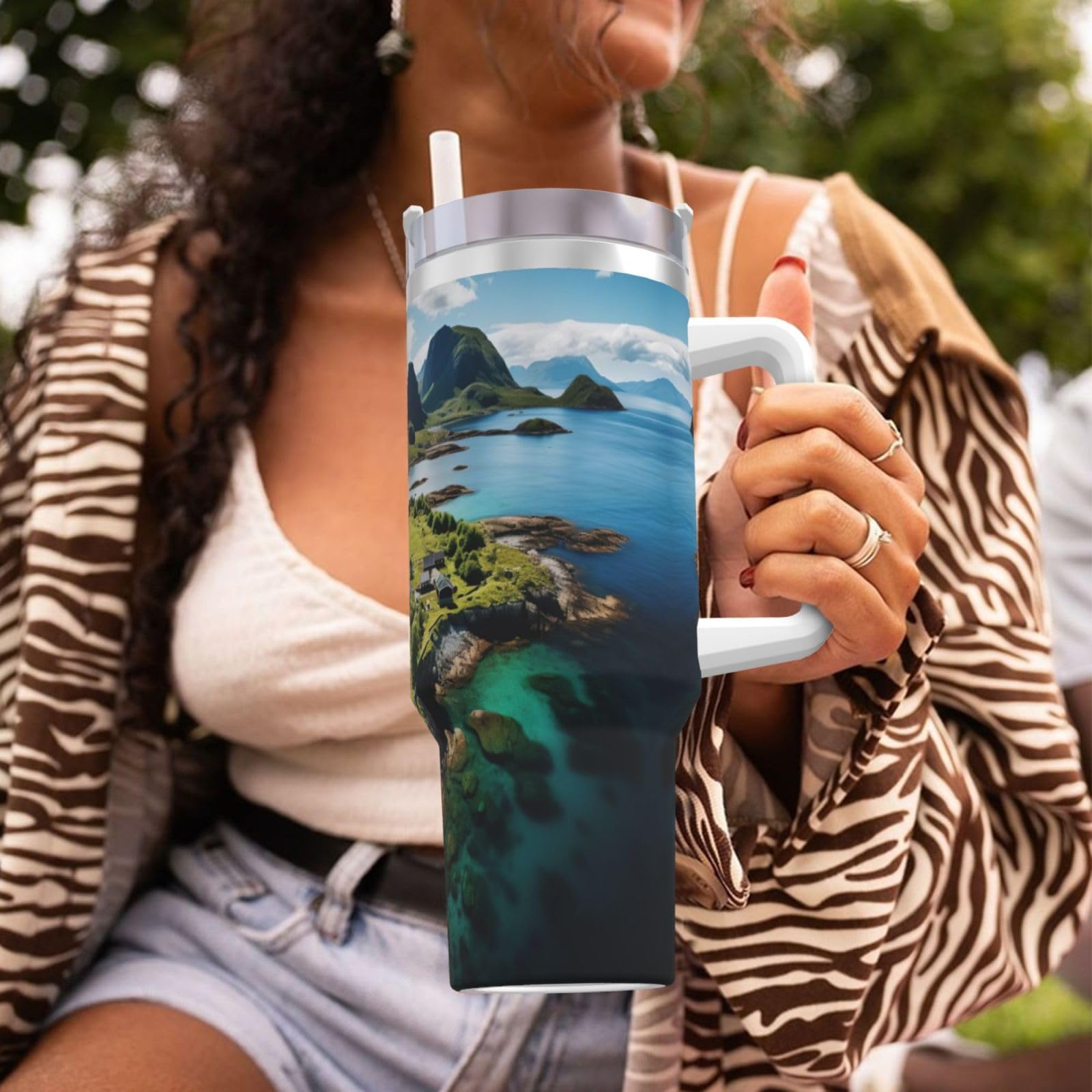Norway Islands Ice Bully Doppelwandige isolierte Wasserflasche mit Griff und Strohhalm-Deckel, 1,2 l