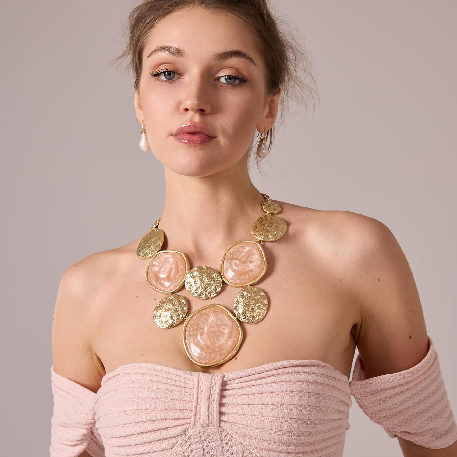 Vintage Chunky Bubble Necklace Alloy Necklace Resin Statement Pendant Necklace for Women - Image 6