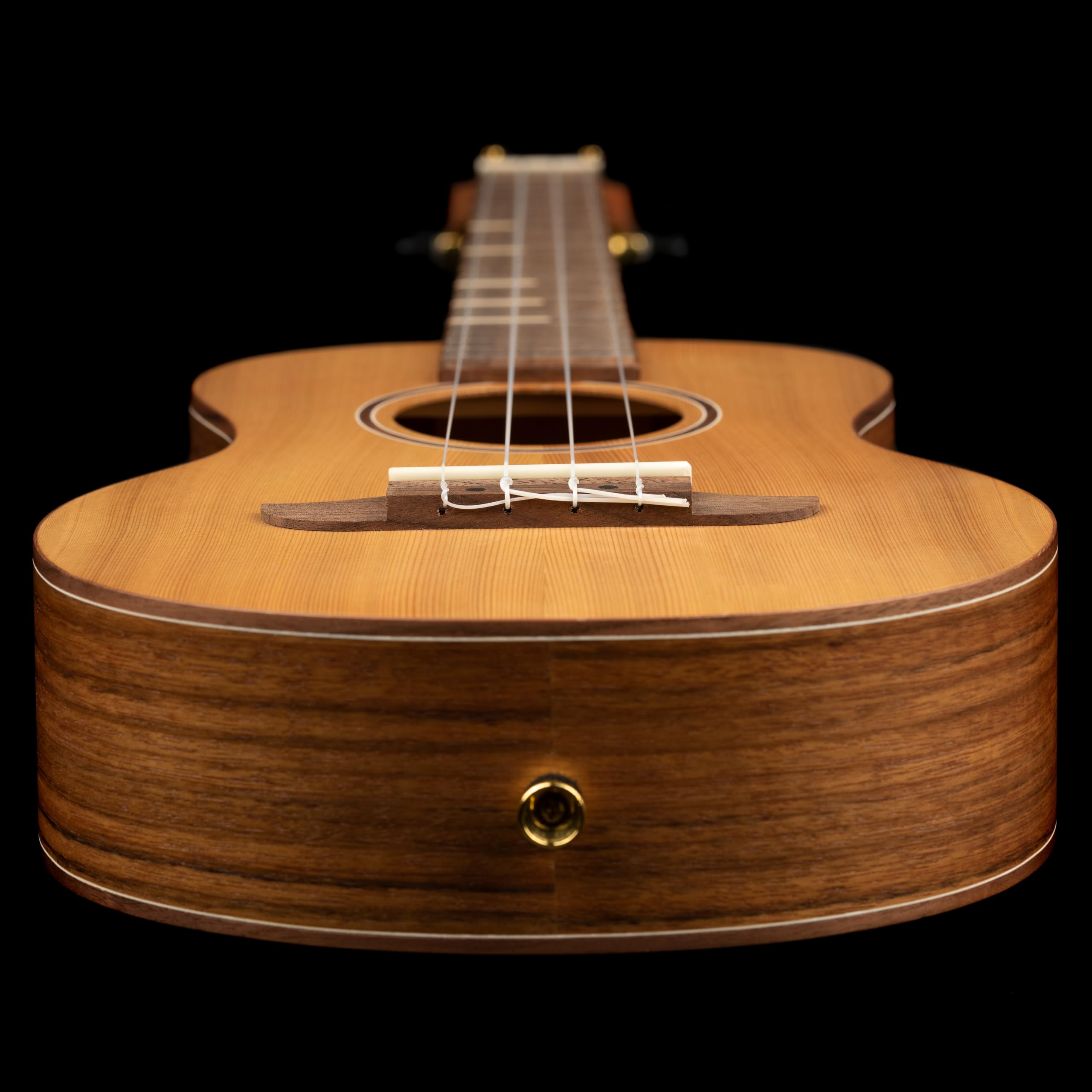 Ortega Guitars Ukulele Tenore Acustico – Timber Series – Gig Bag Inclusa – Cedro / Noce, Natural (RUTI-TE)