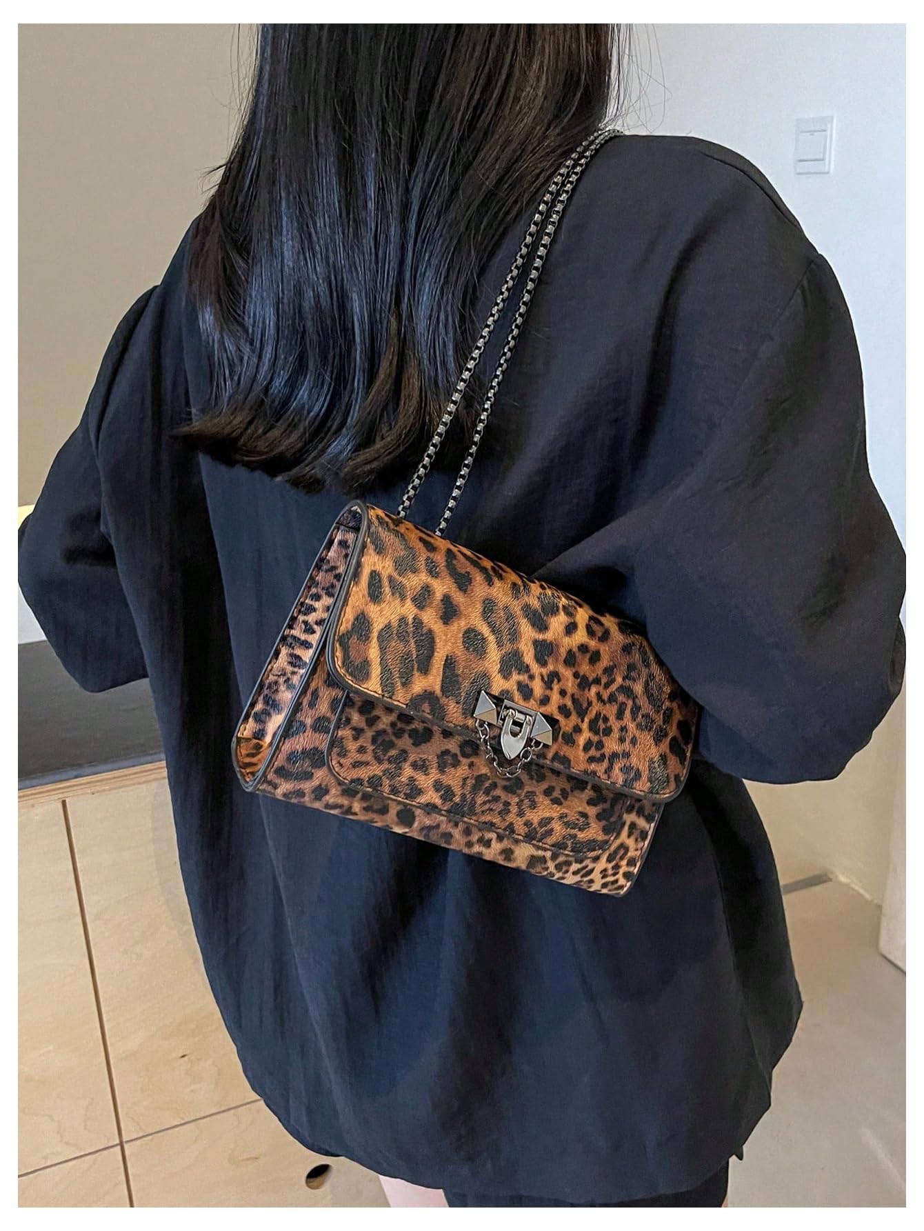 RoseSeek Bolso de mano de piel con estampado de leopardo y hebilla de metal para mujer