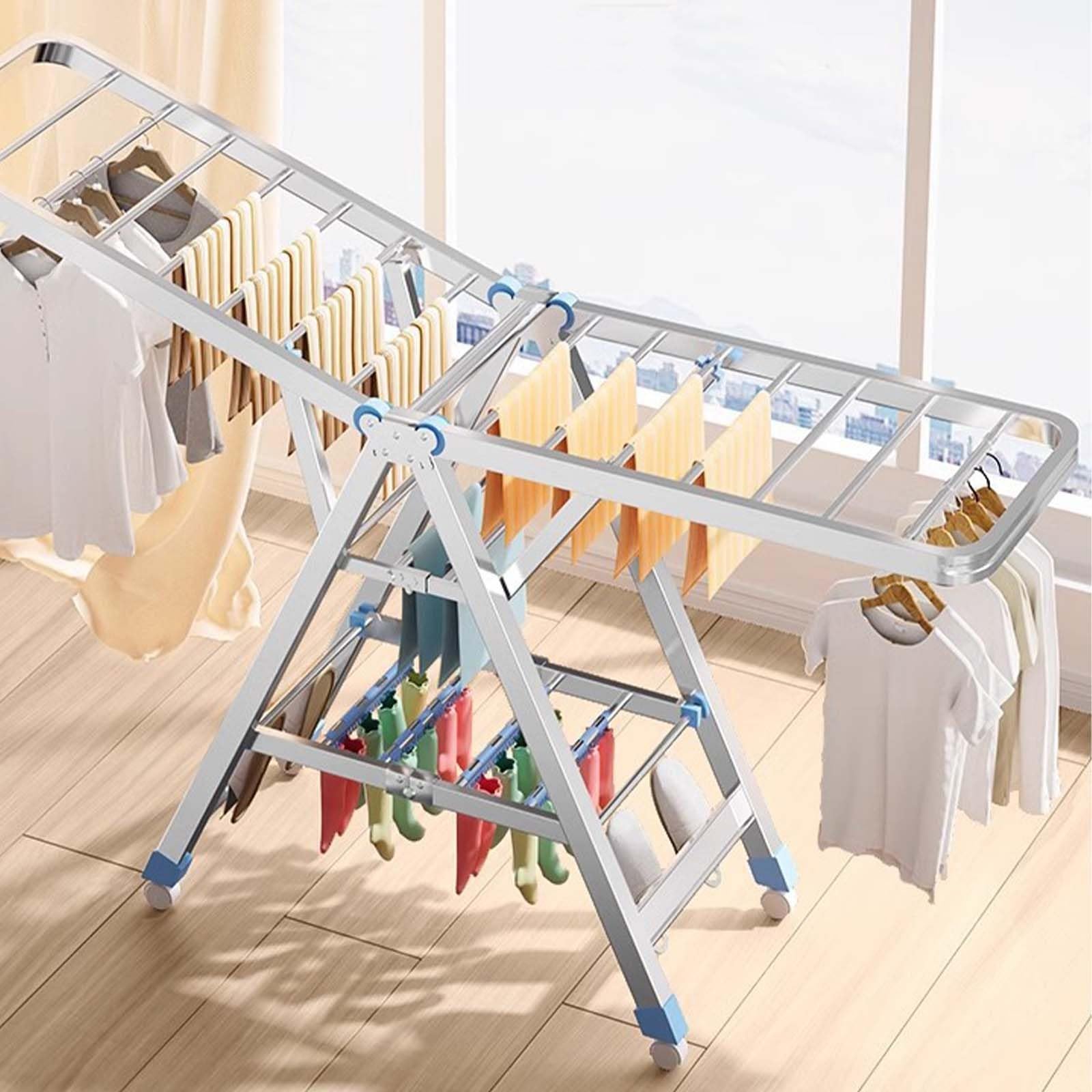 Étendoir à linge pliable pour optimiser l'espace dans les petits appartements