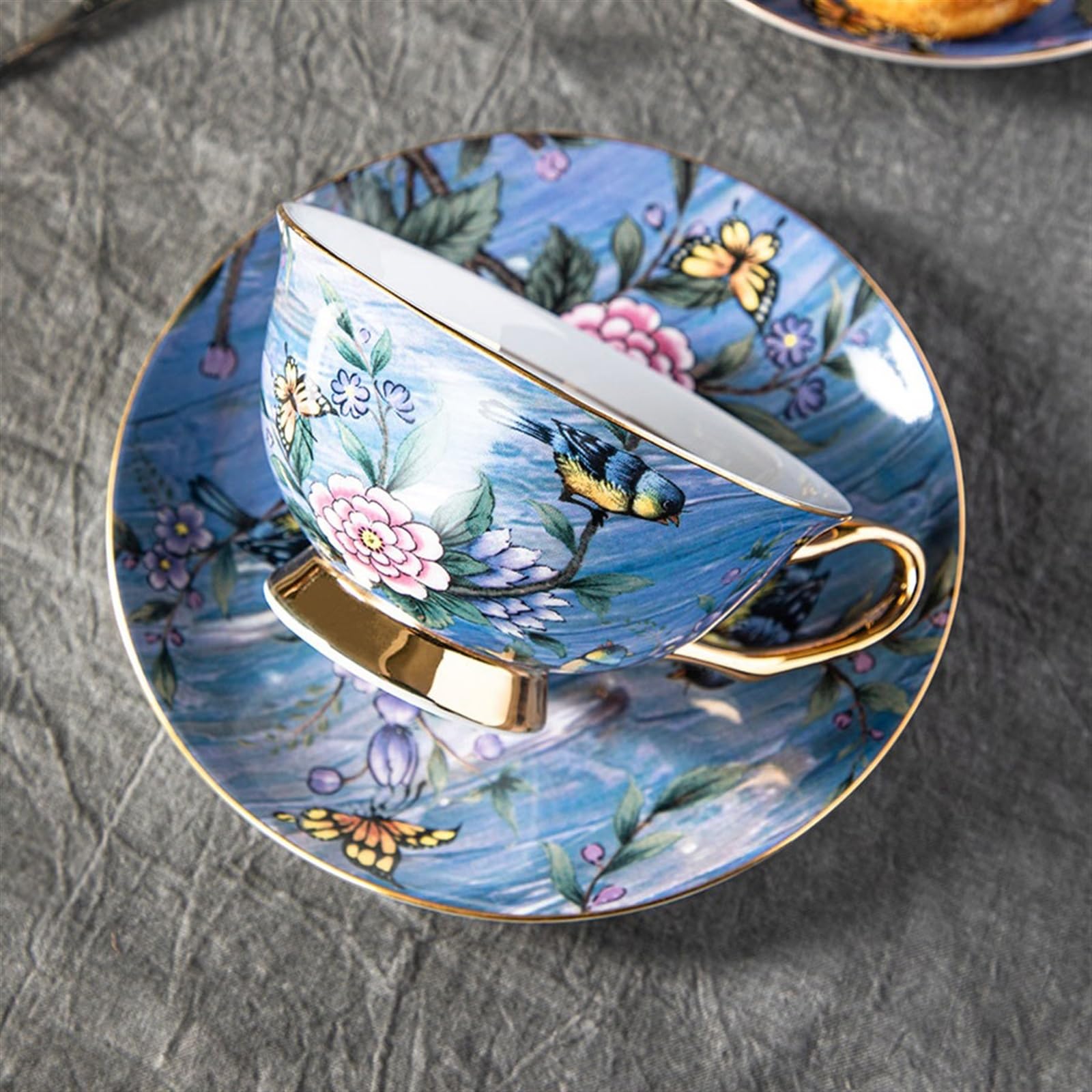 Filiżanki do herbaty Kubek do kawy z porcelany kostnej, wysokiej jakości wykwintny retro ceramiczny kubek do herbaty, przenośny serwis brytyjski, kubki i spodki do latte