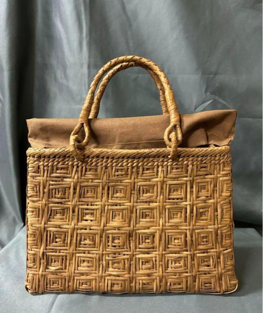 白川郷産 極細3ミリ 職人手編み 四重積み編み 山葡萄籠バッグ 新