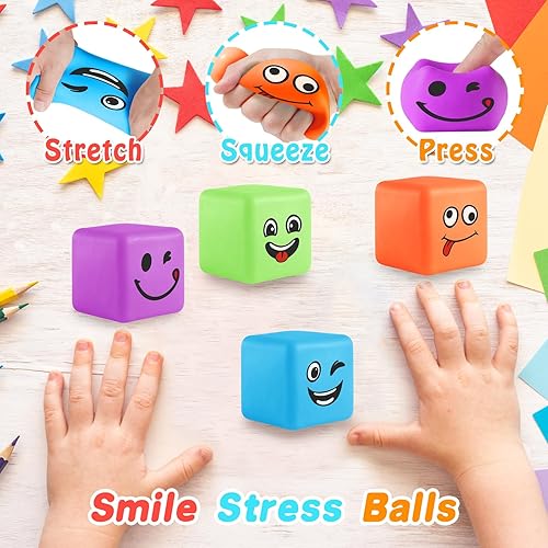 Miniatura 4 de Pelotas antiestrés a granel, paquete de 30 bolas de estrés sonrientes para adultos, bolas estrujables y emocionales para apretar, minibolas