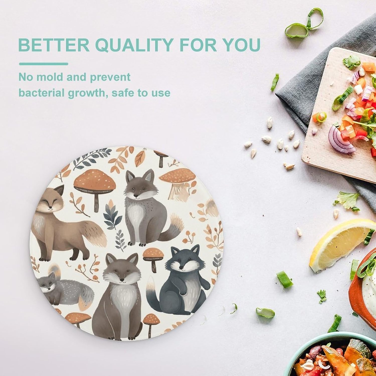 Woodland Raccoon Animals Chopping Block Tempered Glass Cutting Board Mats Round Countertop Cutting Boards Small Charcuterie Boards Bar Cheese Board Snack Tray