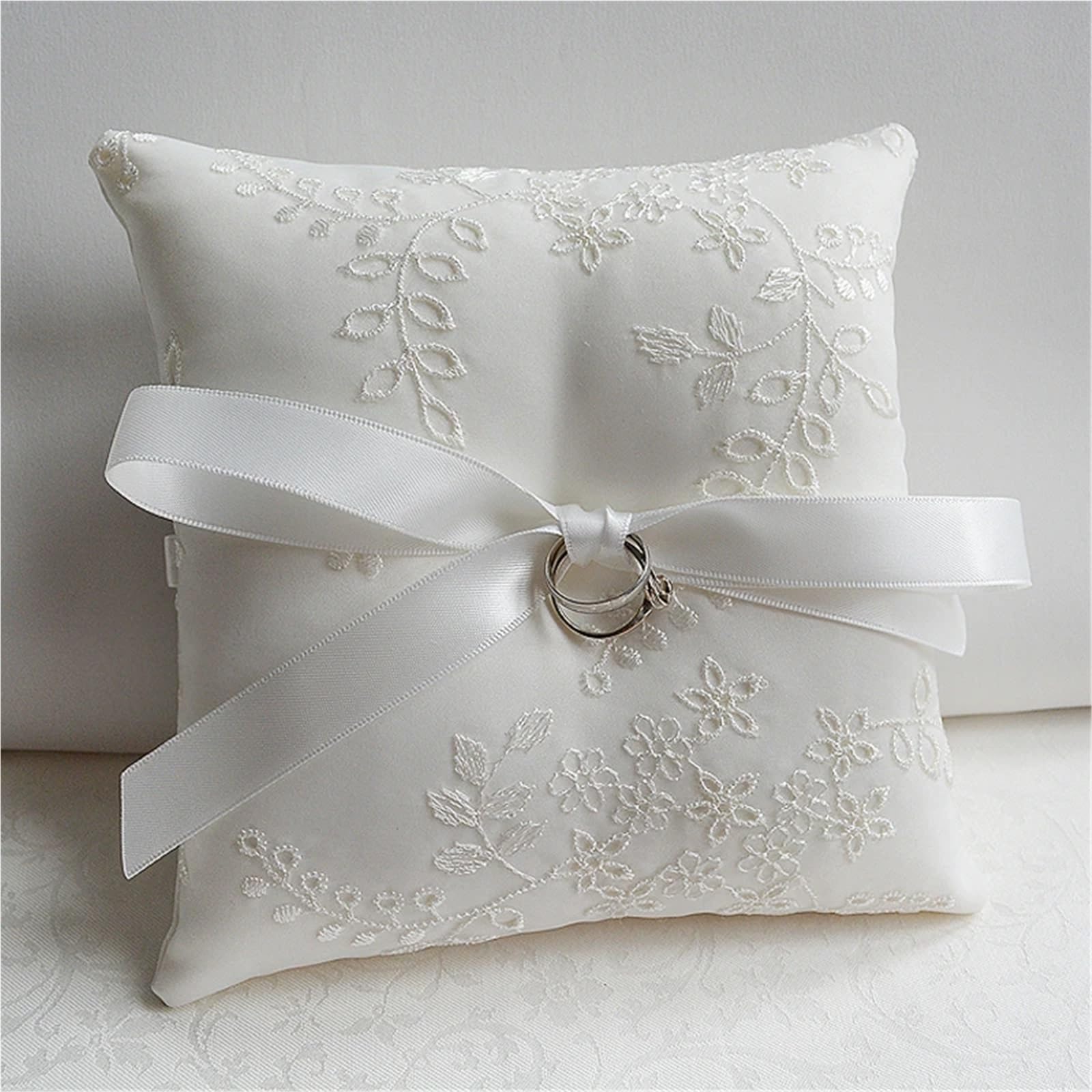 Hochzeit Ring Kissen Cushio Kreative Bestickte Braut Nadelkissen Ringe Party Dekoration Lieferungen Für die Hochzeitszeremonie(18x18cm)