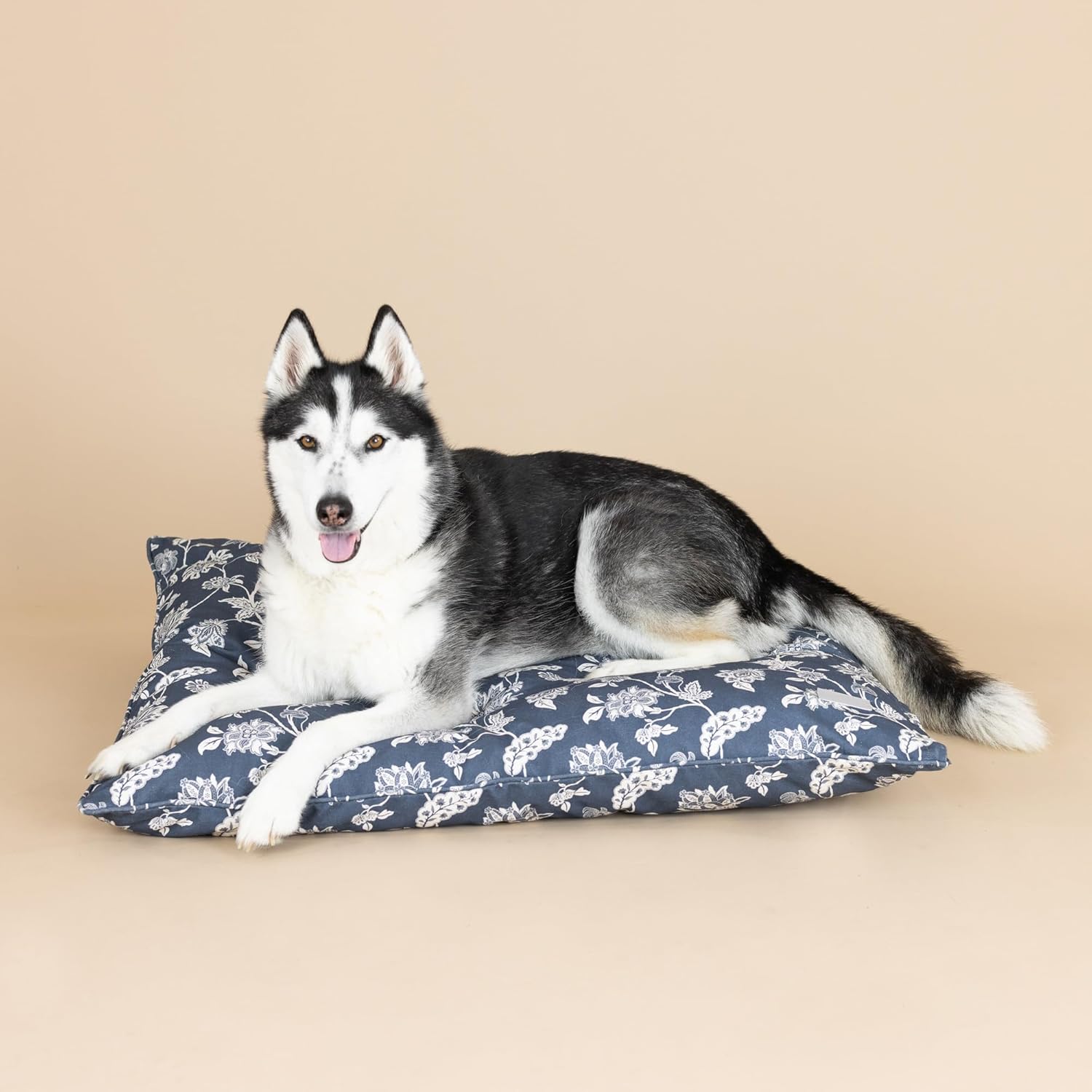 Fringe Studio INDIENNE Coastal Blue 36" W x 27" D Large Pillow Pet Bed, 100% Cotton Canvas Reversible Cover, Machine Washable, PetShop Collection (225021)