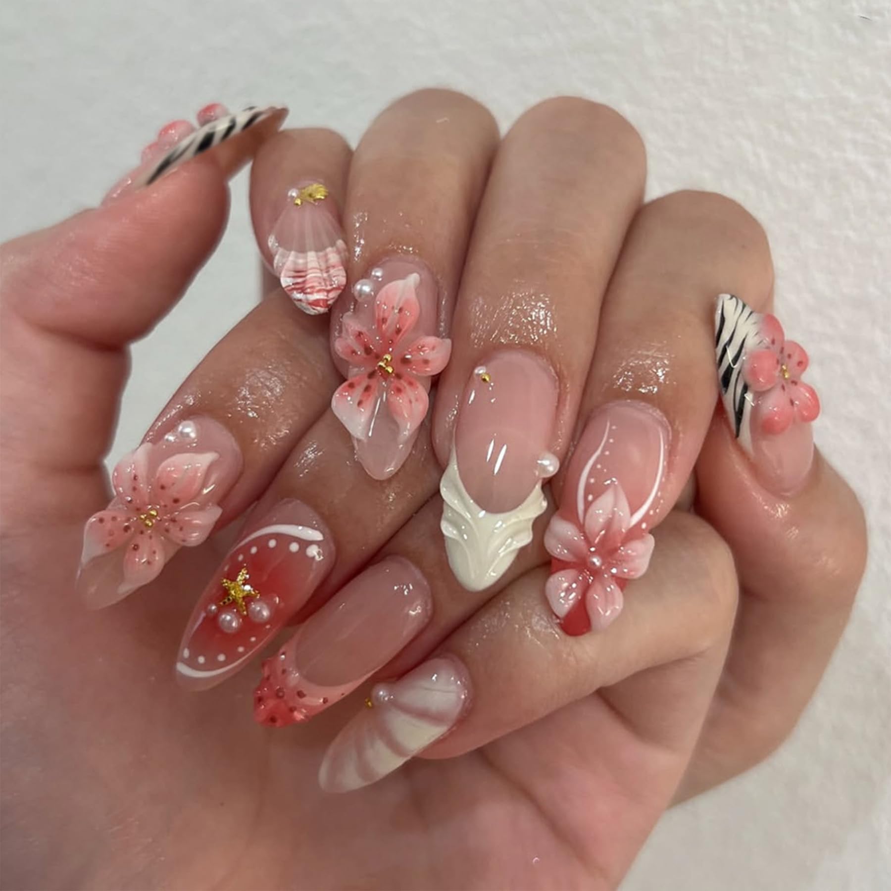 Flower Press On Nails Medium Square Fake Nails With Gold Pearl Star Designs Nude Pink False Nails Leopard Print Nail Press Ons Flower Embossment Full_voghion.com