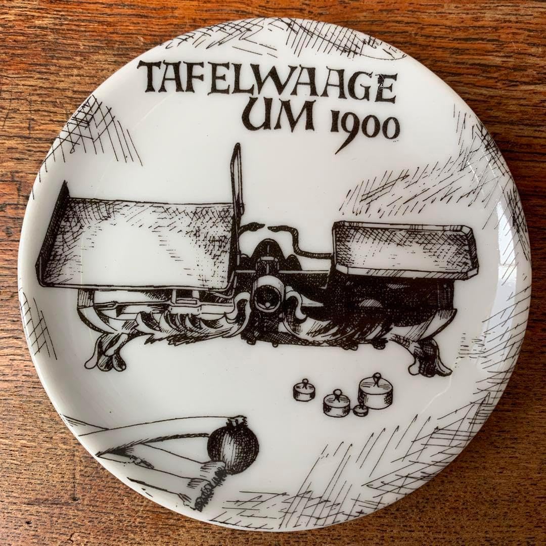 レトロの上皿天秤　村上衡器製作所　大阪優良企業　ディスプレイに　貴重なケースです レトロの上皿天秤 村上衡器製作所 大阪優良企業 ディスプレイに 貴重な