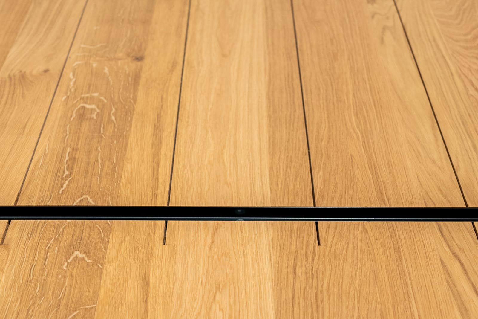 Tischplatte Schreibtischplatte Wildeiche Massivholz gerade Kanten (160 x 70 cm)