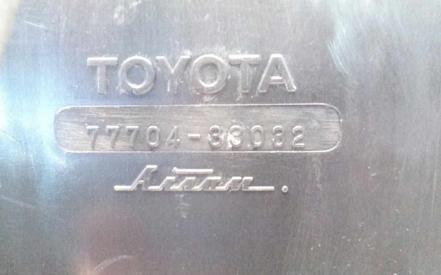 New OEM Lexus Charcoal Vapor Canister, 1997-1998 ES300 w/Control Valve