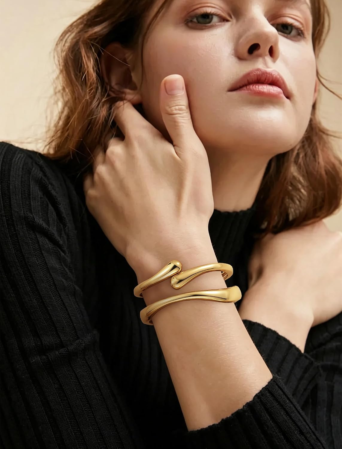 8YEARS Chunky Gold Bangle Bracelets for Women, 14k Gold Plated Cuff Bangles, Stack Bracelet Set Wide Trendy Fashion Jewelry Gifts